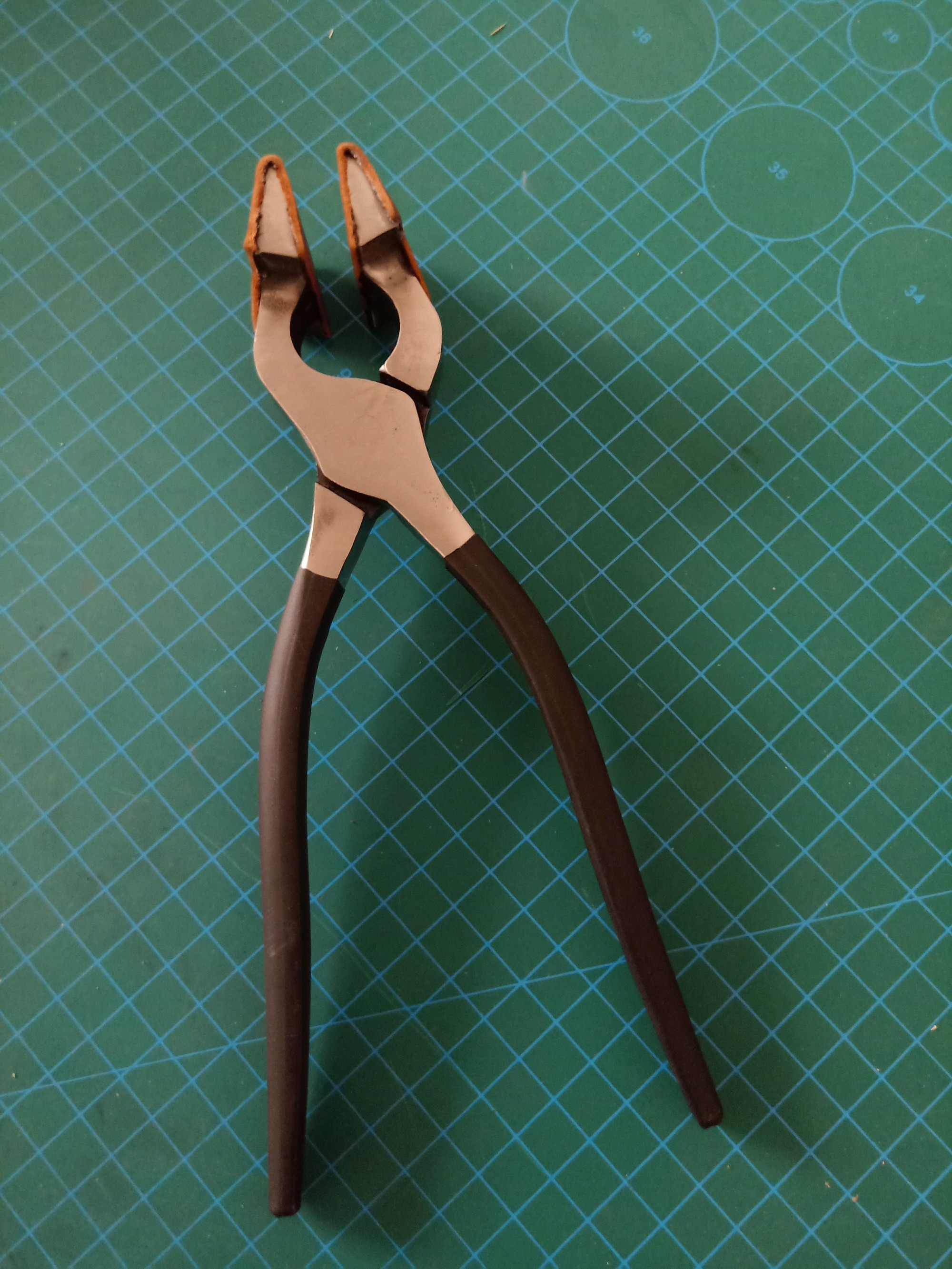 KL leather glued clamp