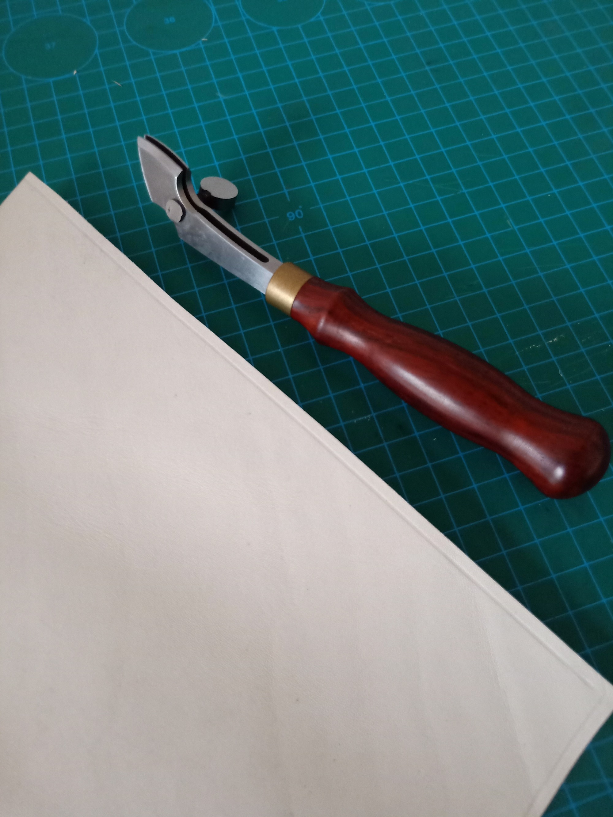 KL  adjustable creaser