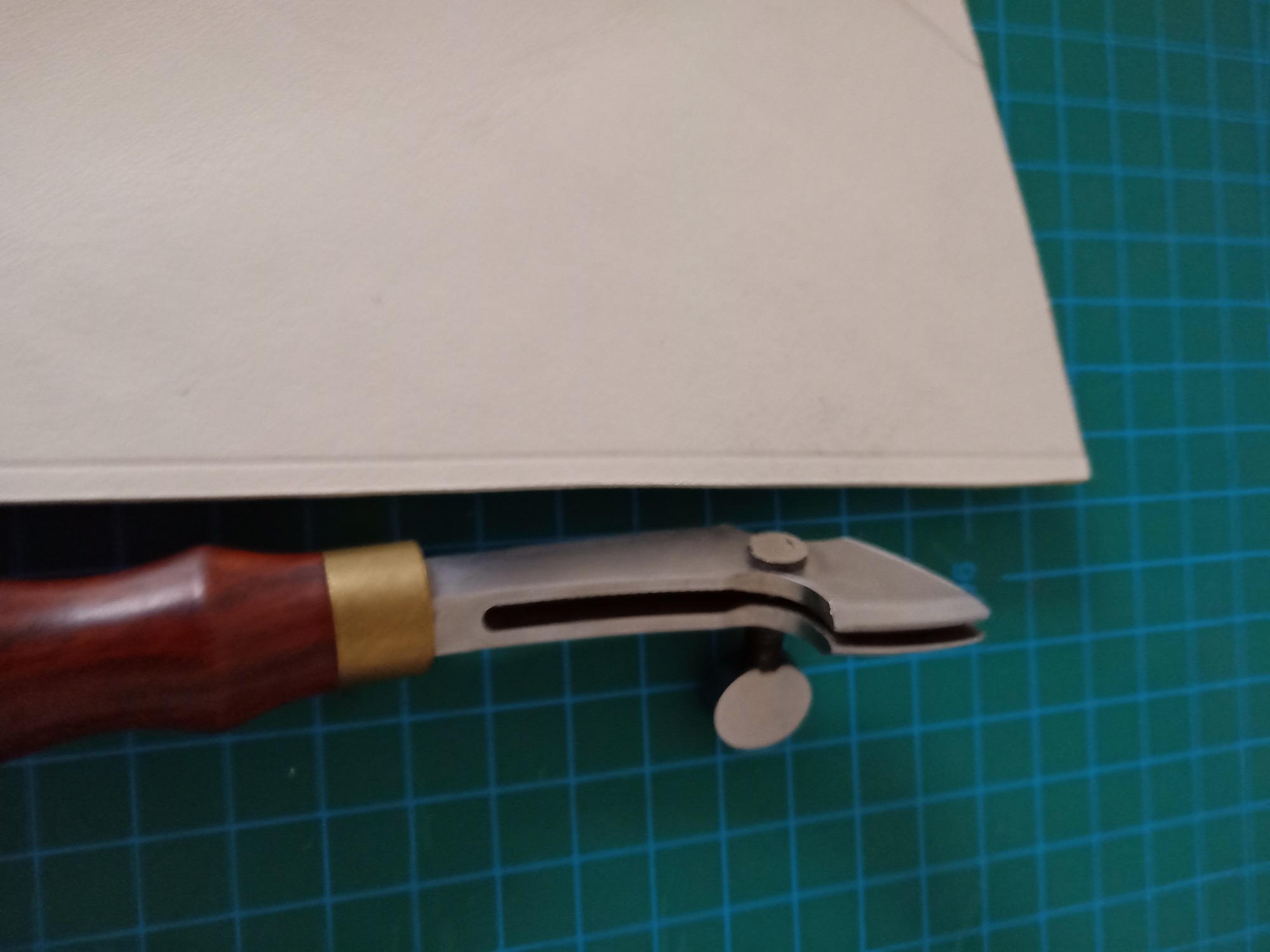 KL  adjustable creaser