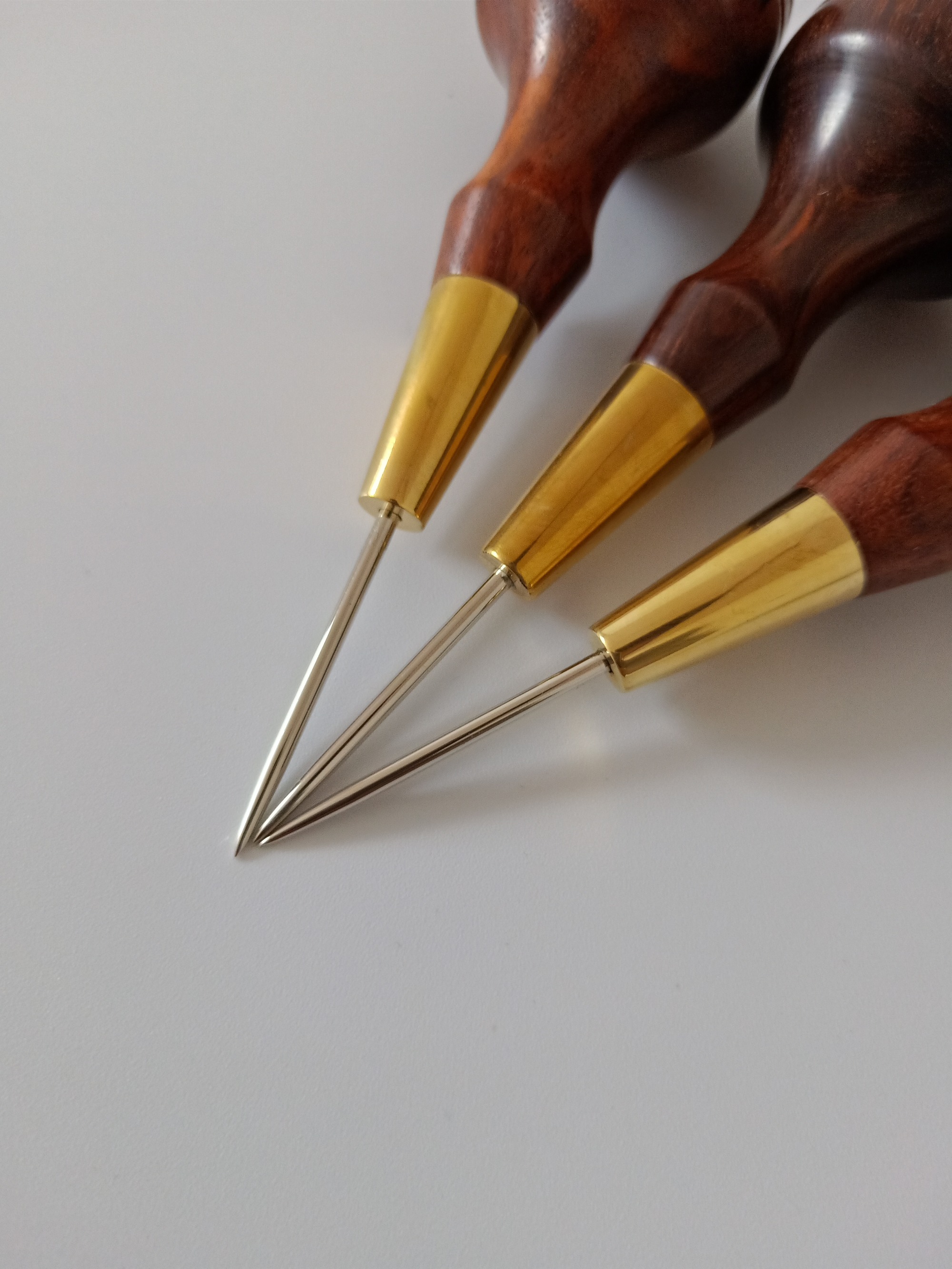 KL Rosewood Round Scratch Awl