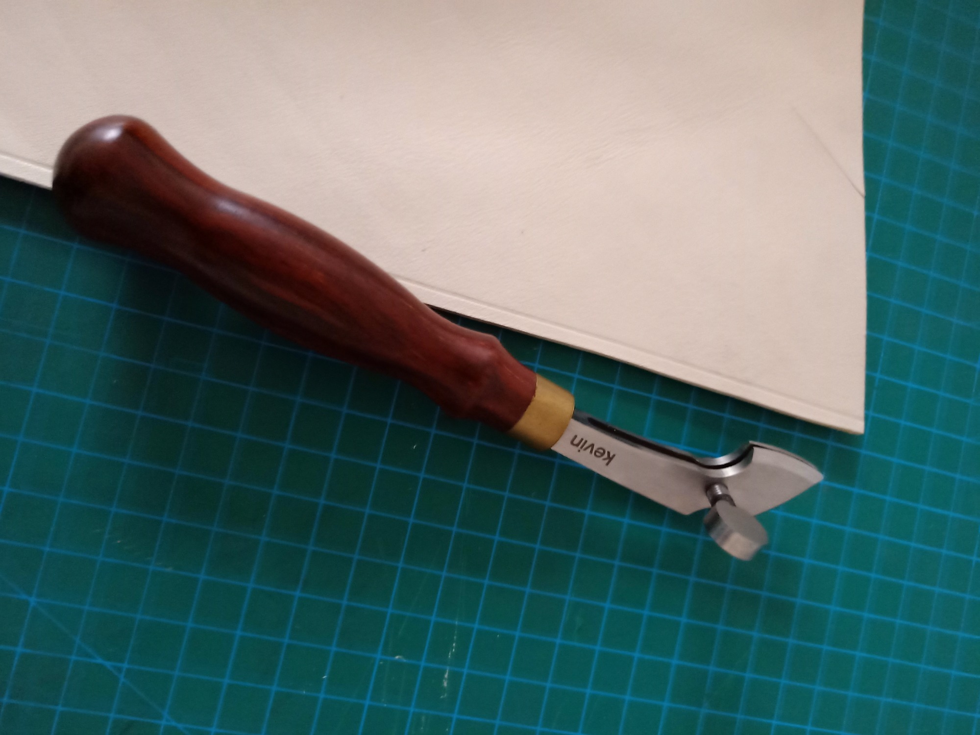 KL  adjustable creaser