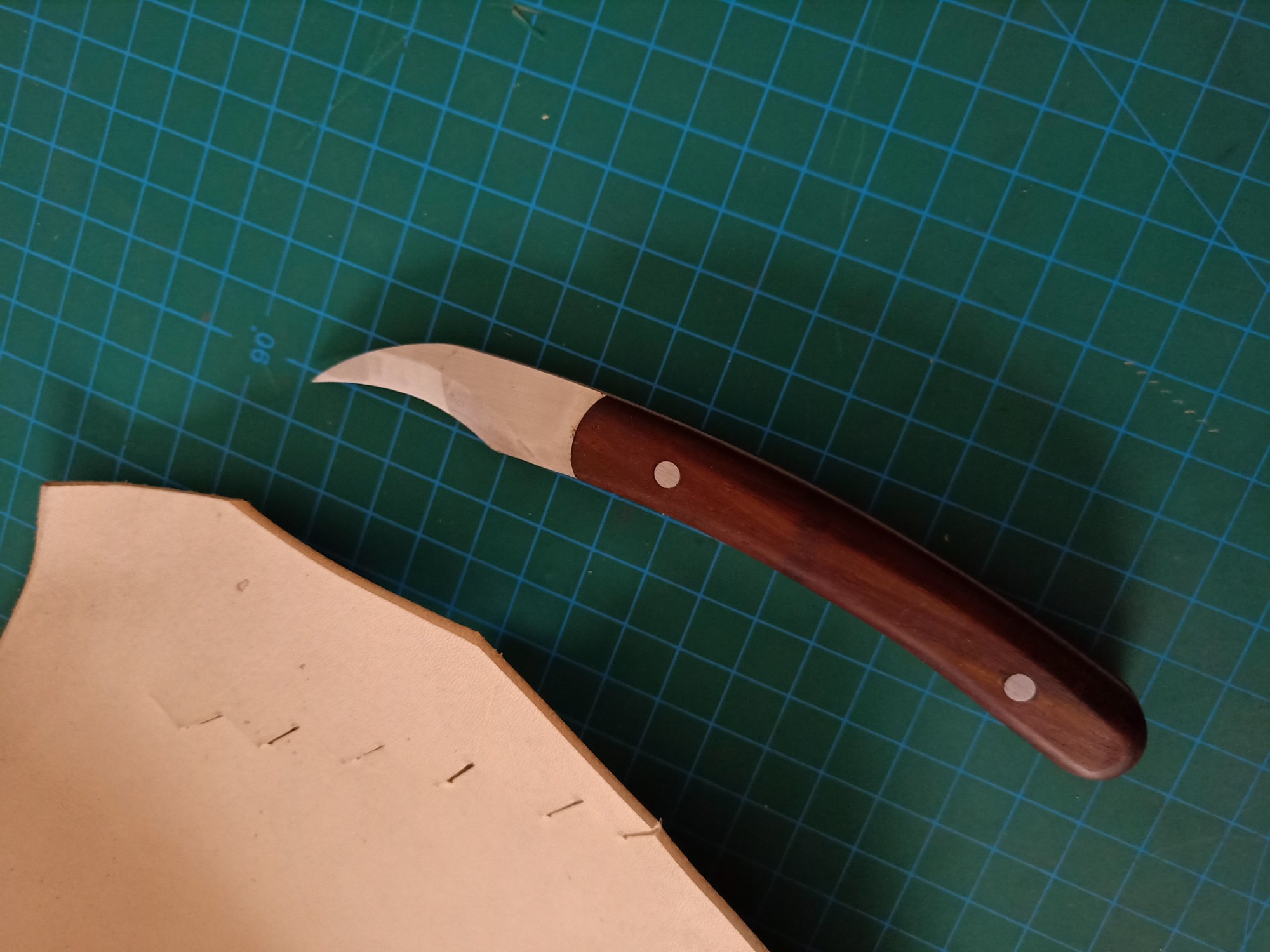 KL full-tang hollow-out hook knife