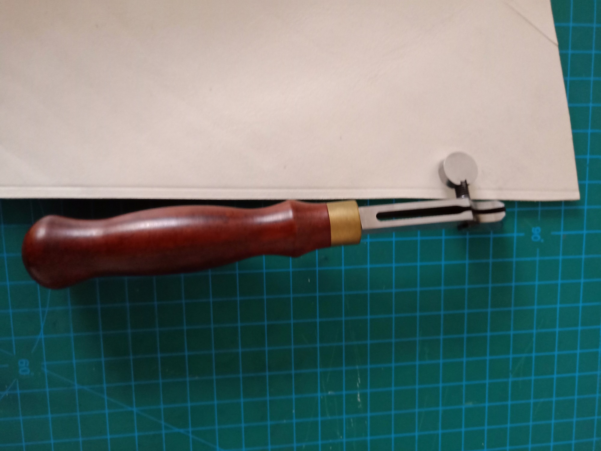 KL  adjustable creaser