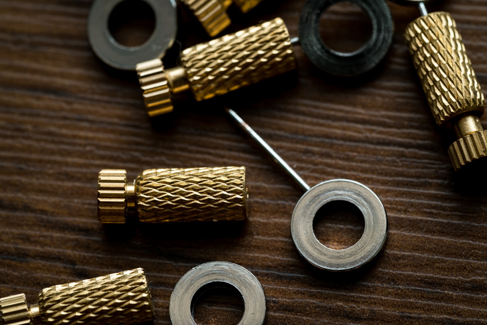Wallet and Bag Stitch Locking Pins