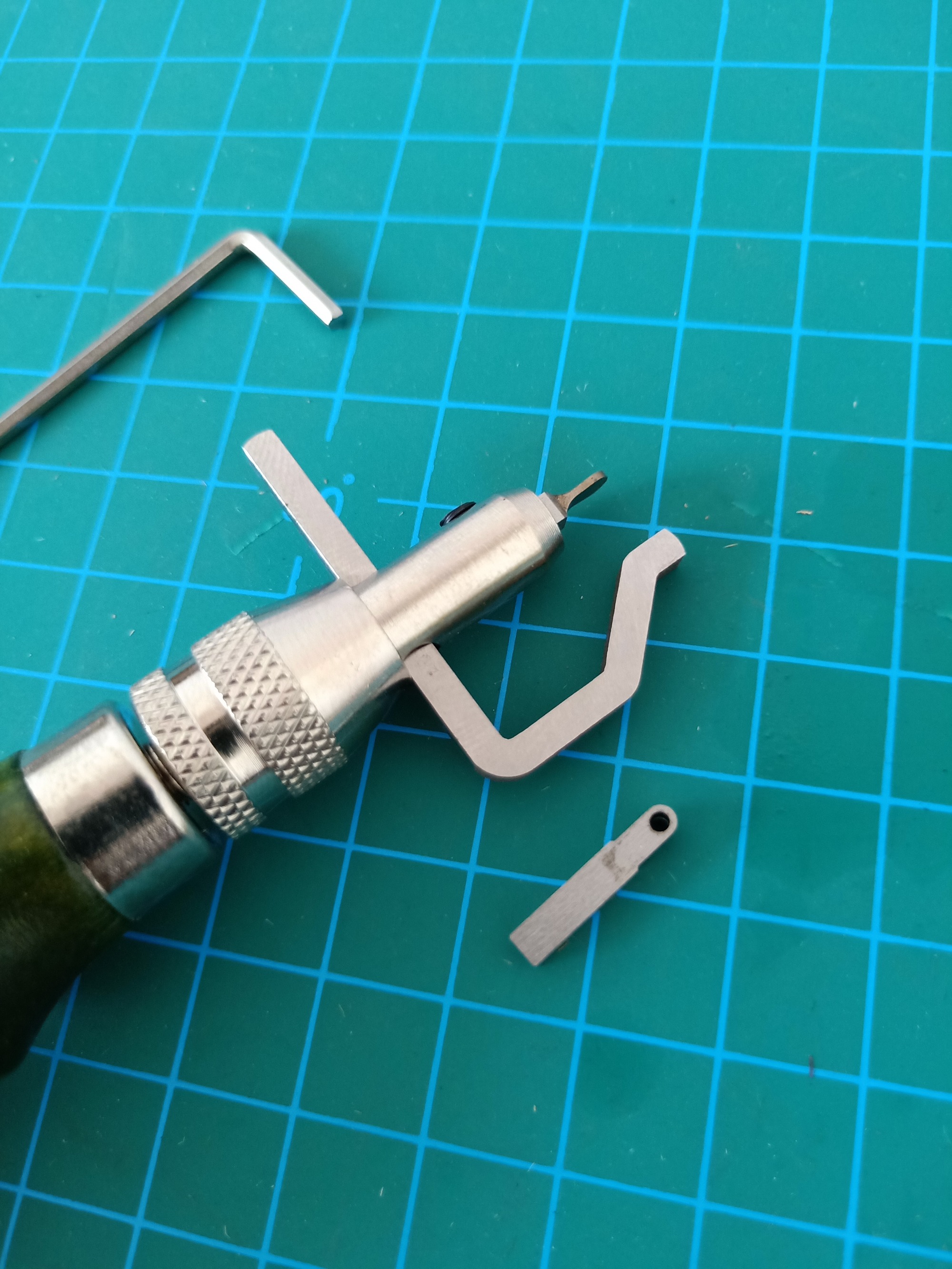 Green Handle Basic Stitching Groover