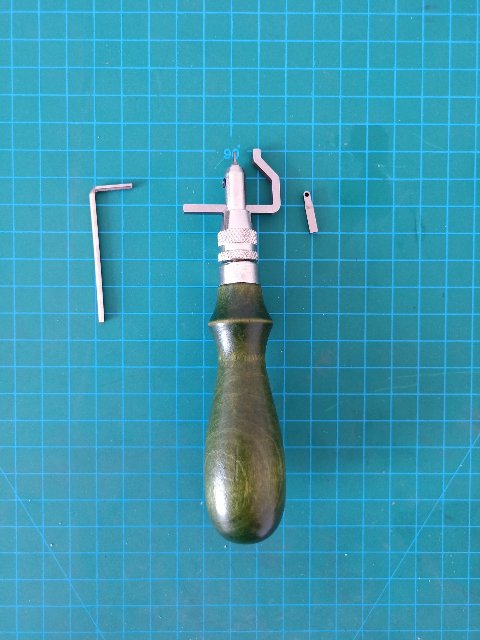 Green Handle Basic Stitching Groover