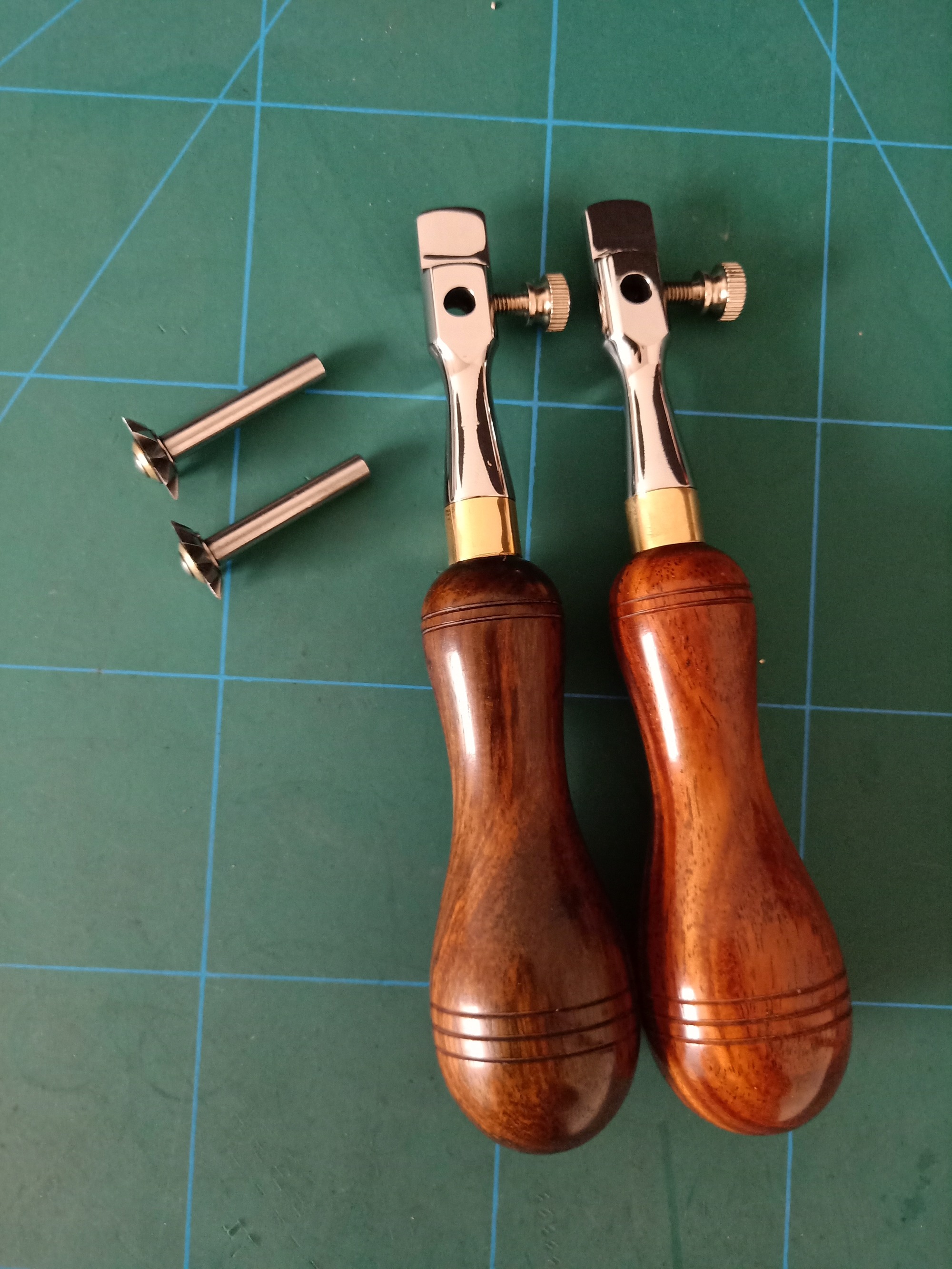 KL shoes tools bottom stitching wheels