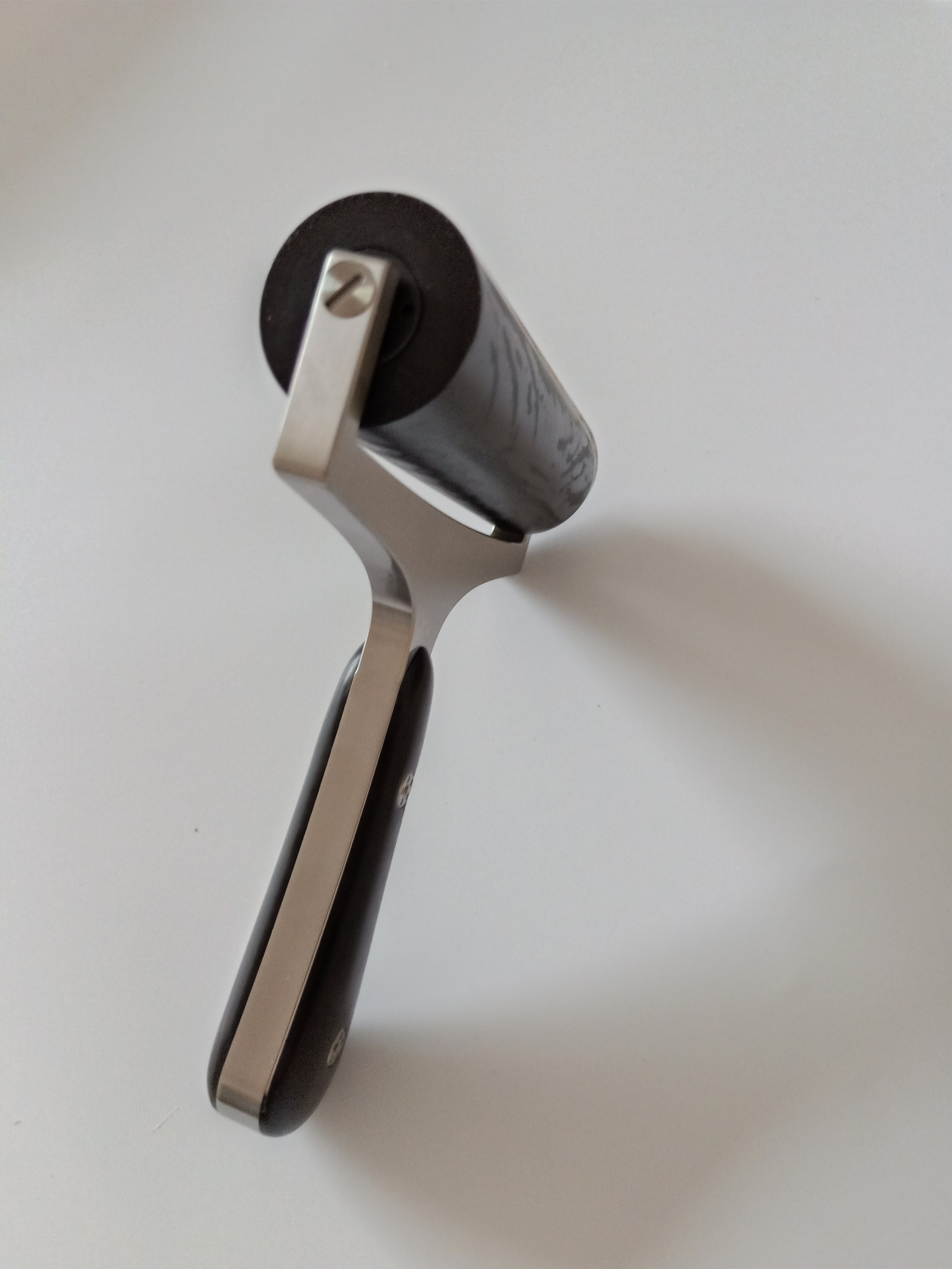 Solid stainless steel Leather guled roller