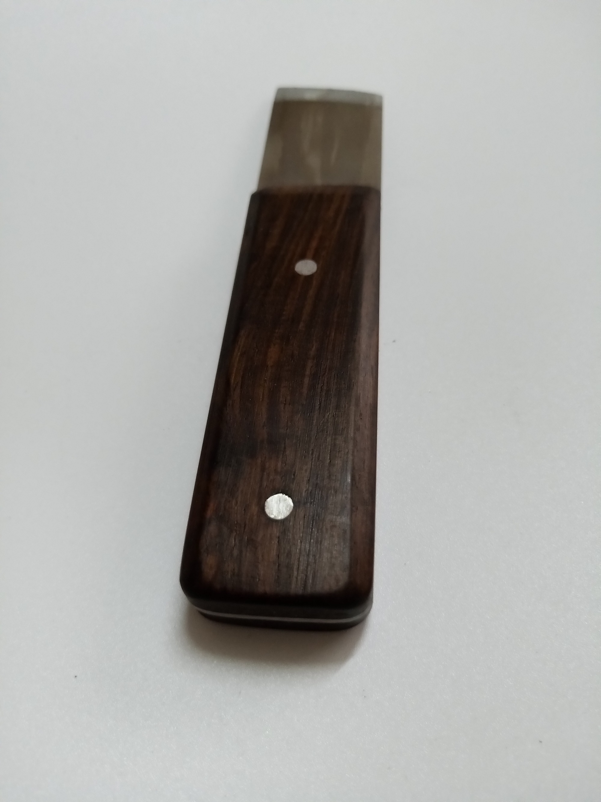 KL custom made full-tang Japanese style skiving knife