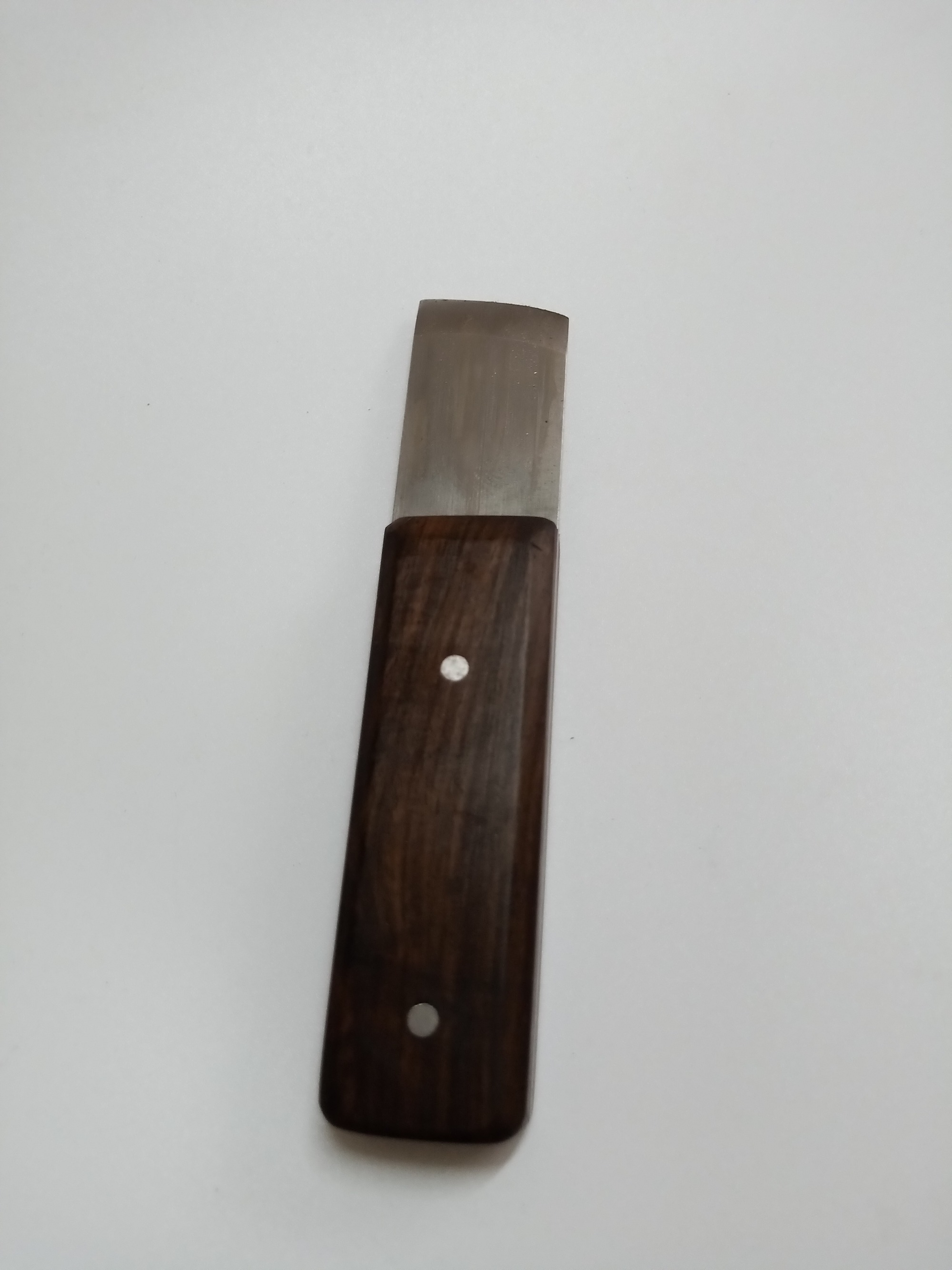 KL custom made full-tang Japanese style skiving knife