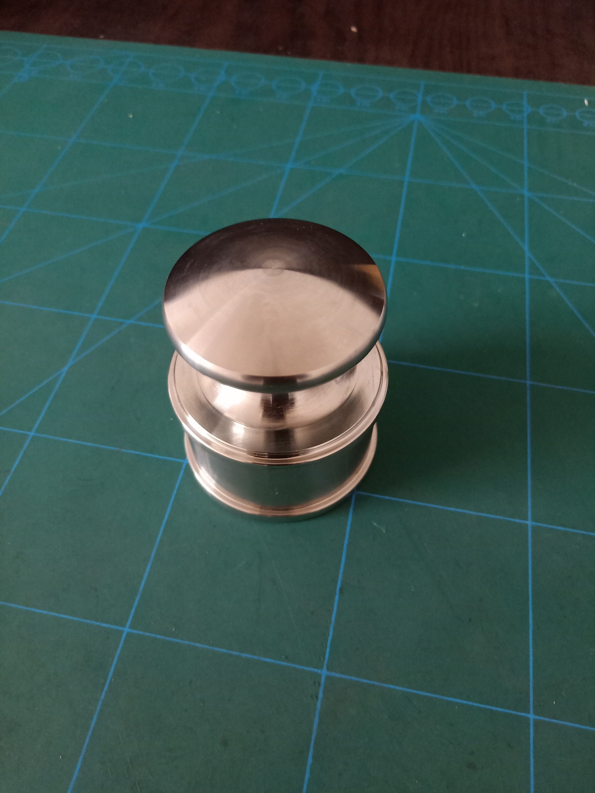 KL Steel & Brass Pattern Weight