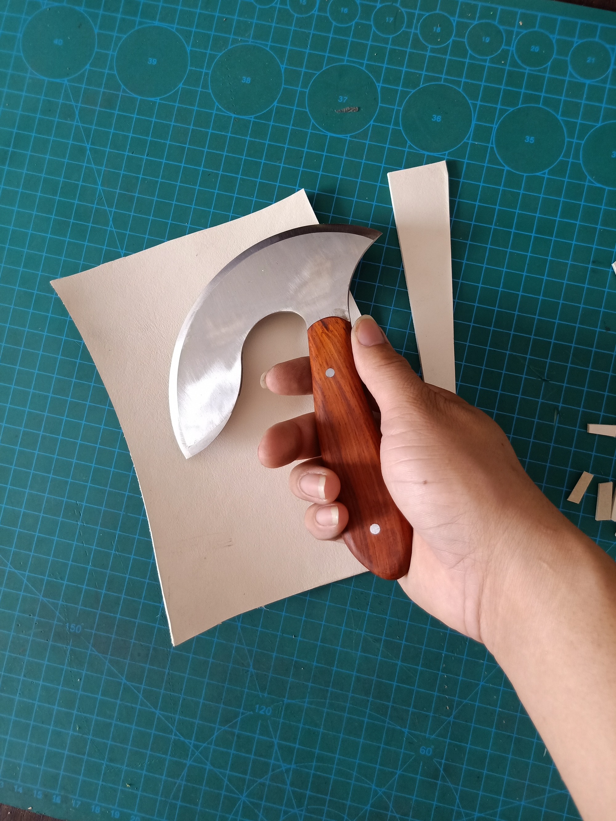KL big half round knife ( Custom made)