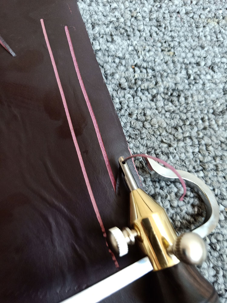 KL wooden handle stitching groover