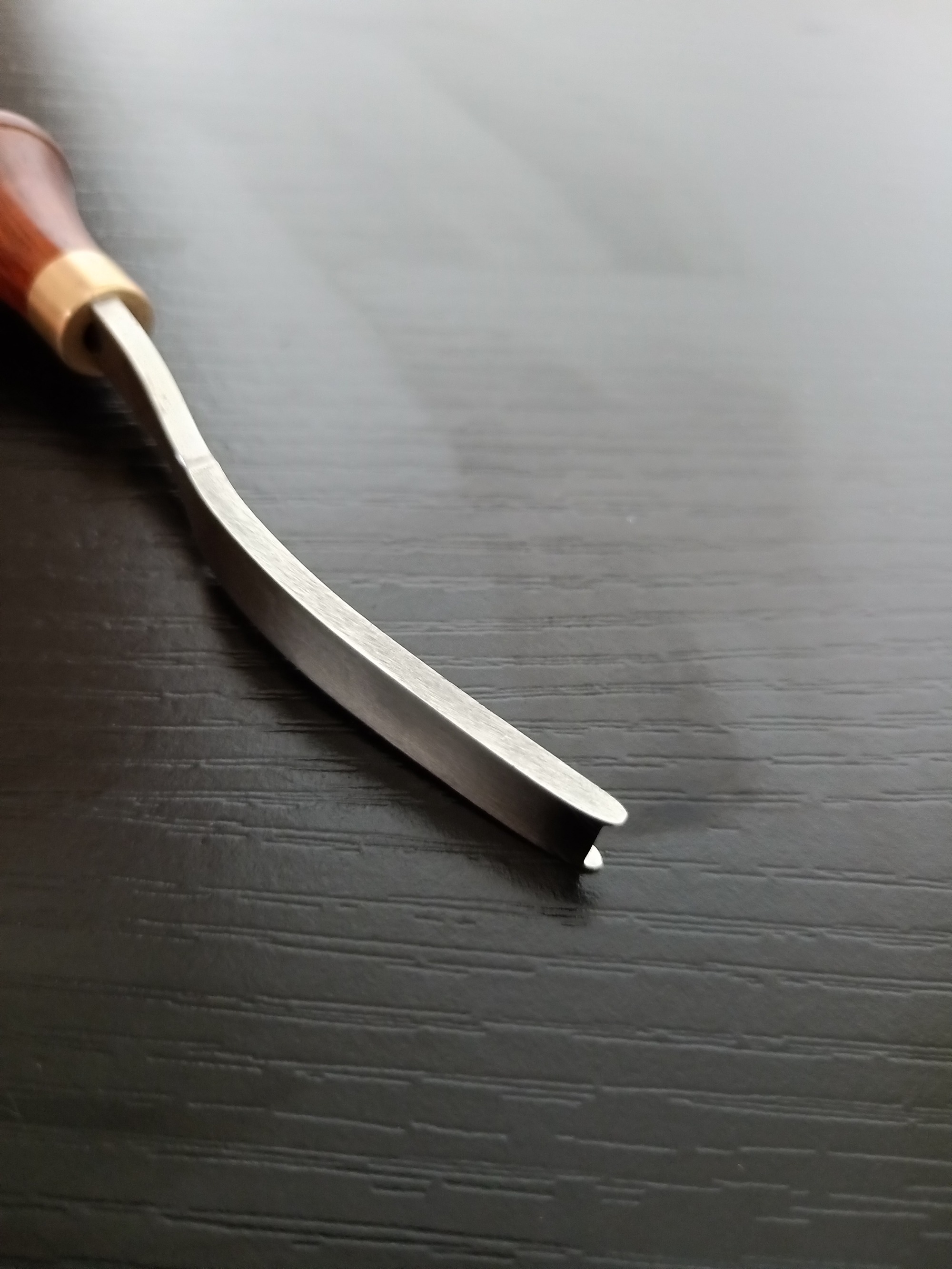 New style America style skiving edger