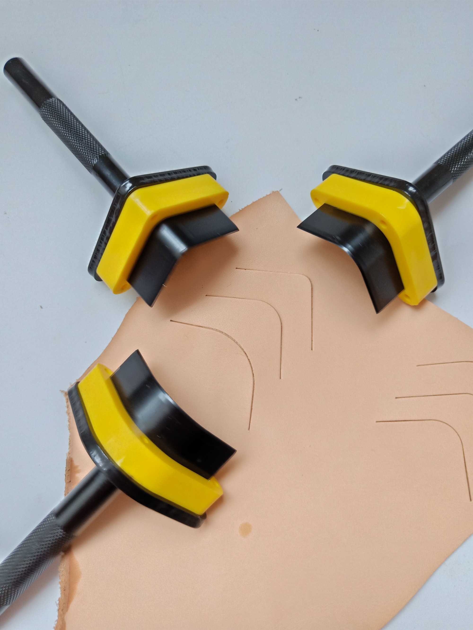 Rounded End / Corner Punches (U / V / C Shapes)