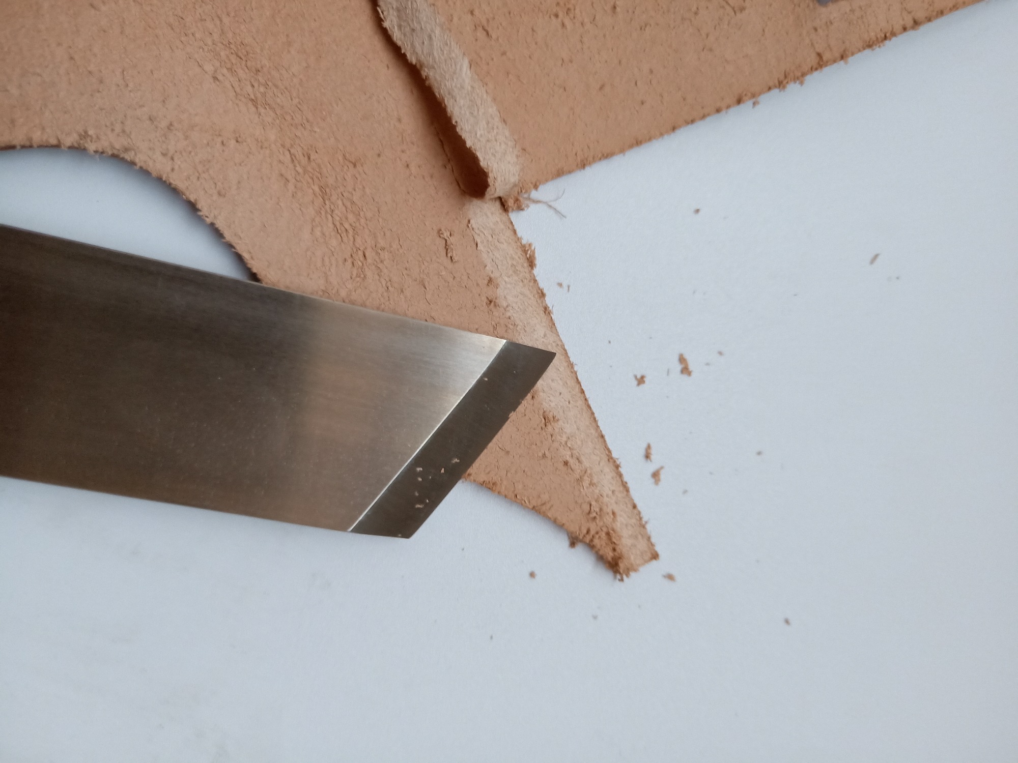 KL D2 Steel Skiving Knife