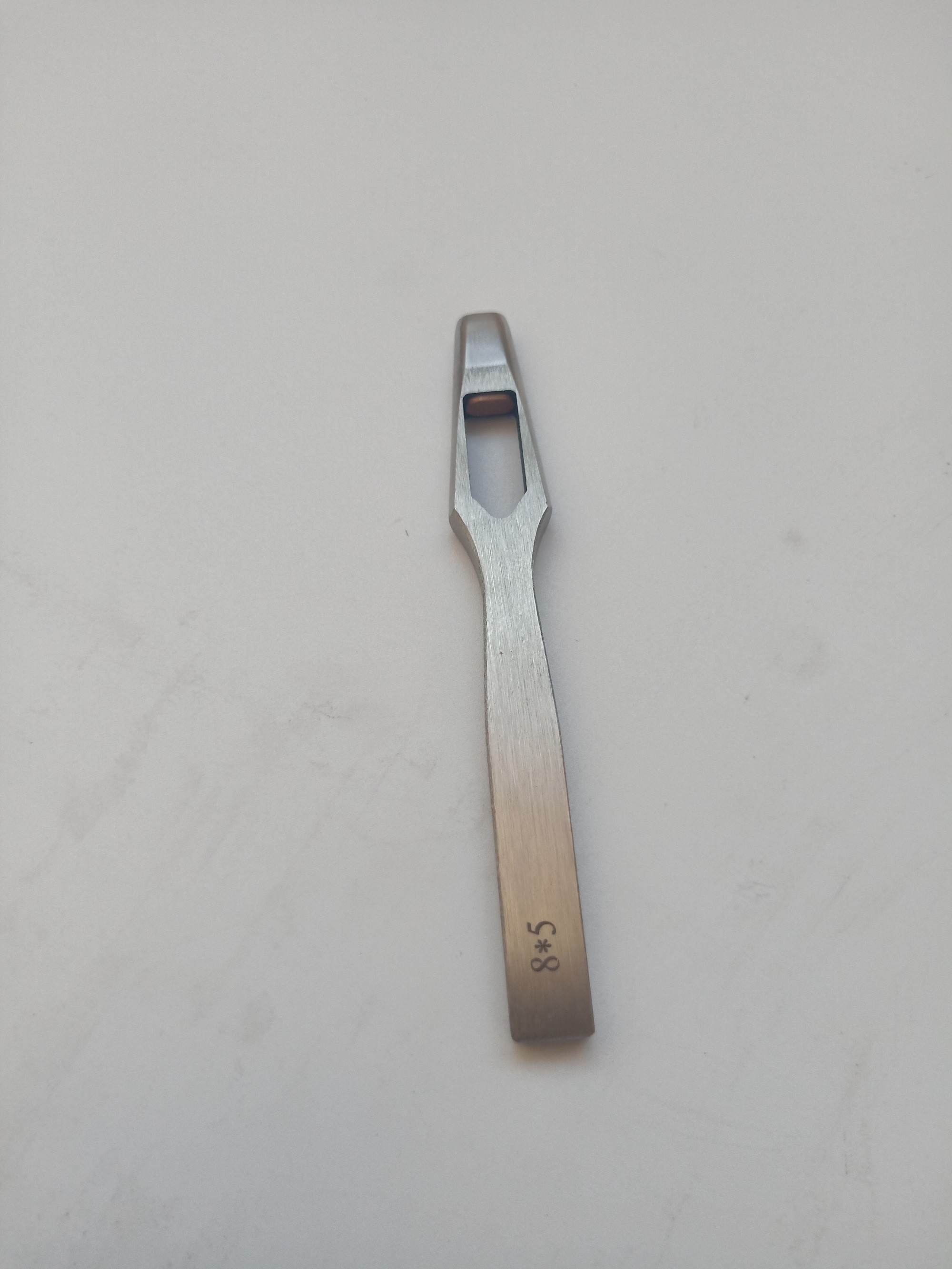 Basic belt ablong punch