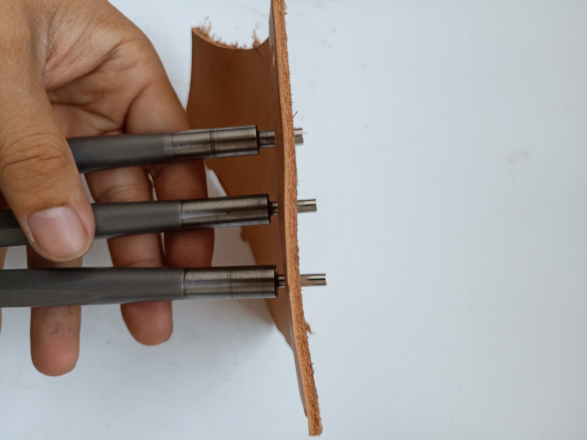 (New) Premium Taperless Hole Punch