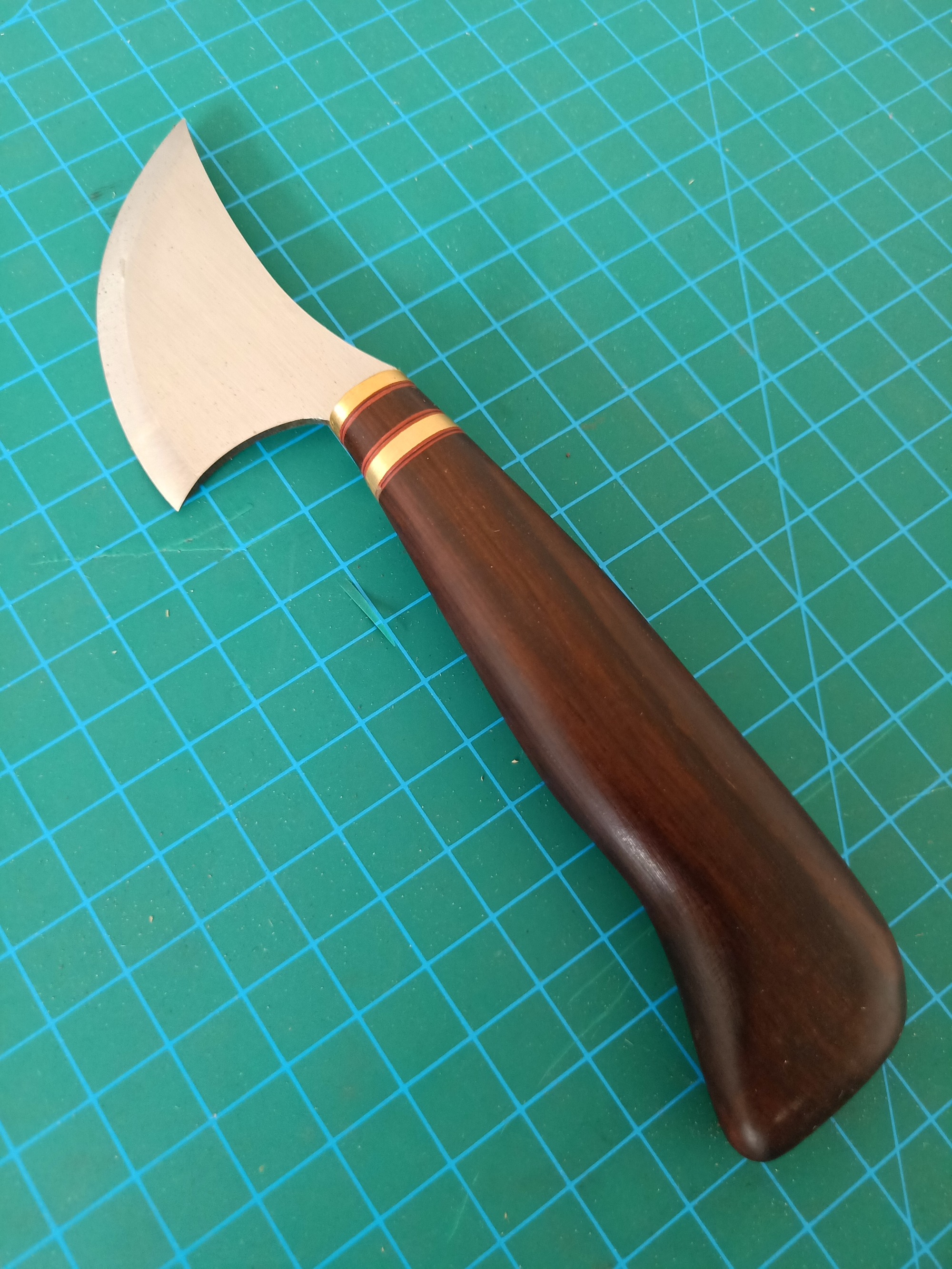 KL 1/4 Round Pattern Knife