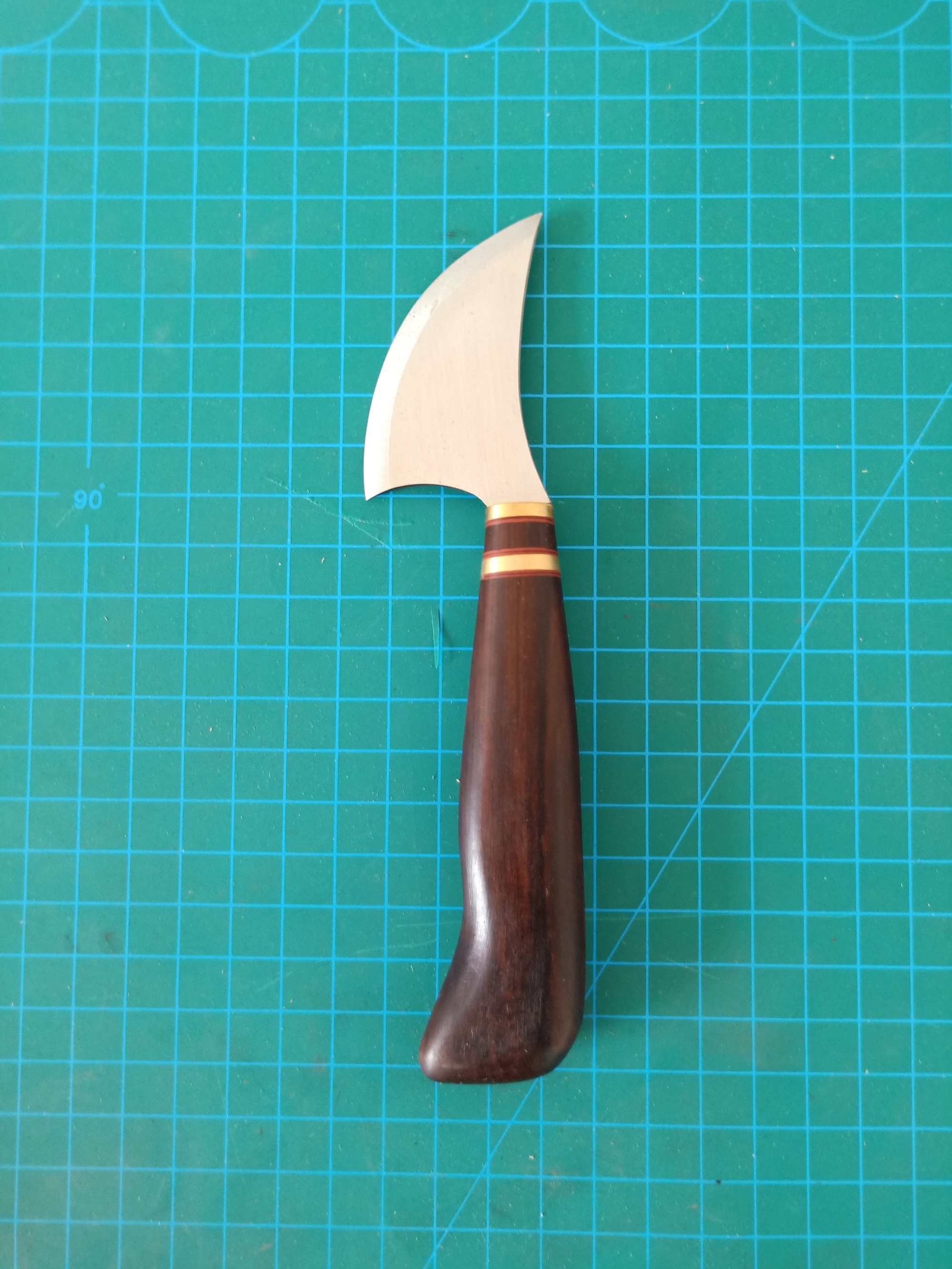 KL 1/4 Round Pattern Knife