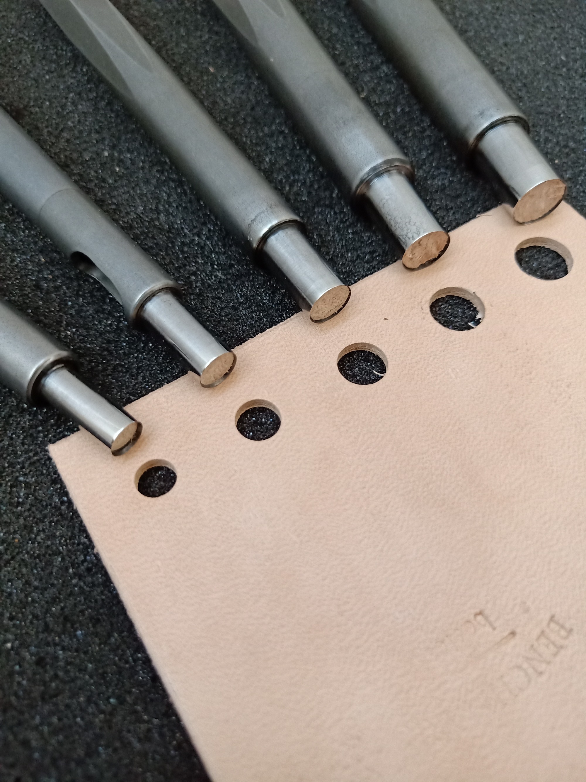 (New) Premium Taperless Hole Punch