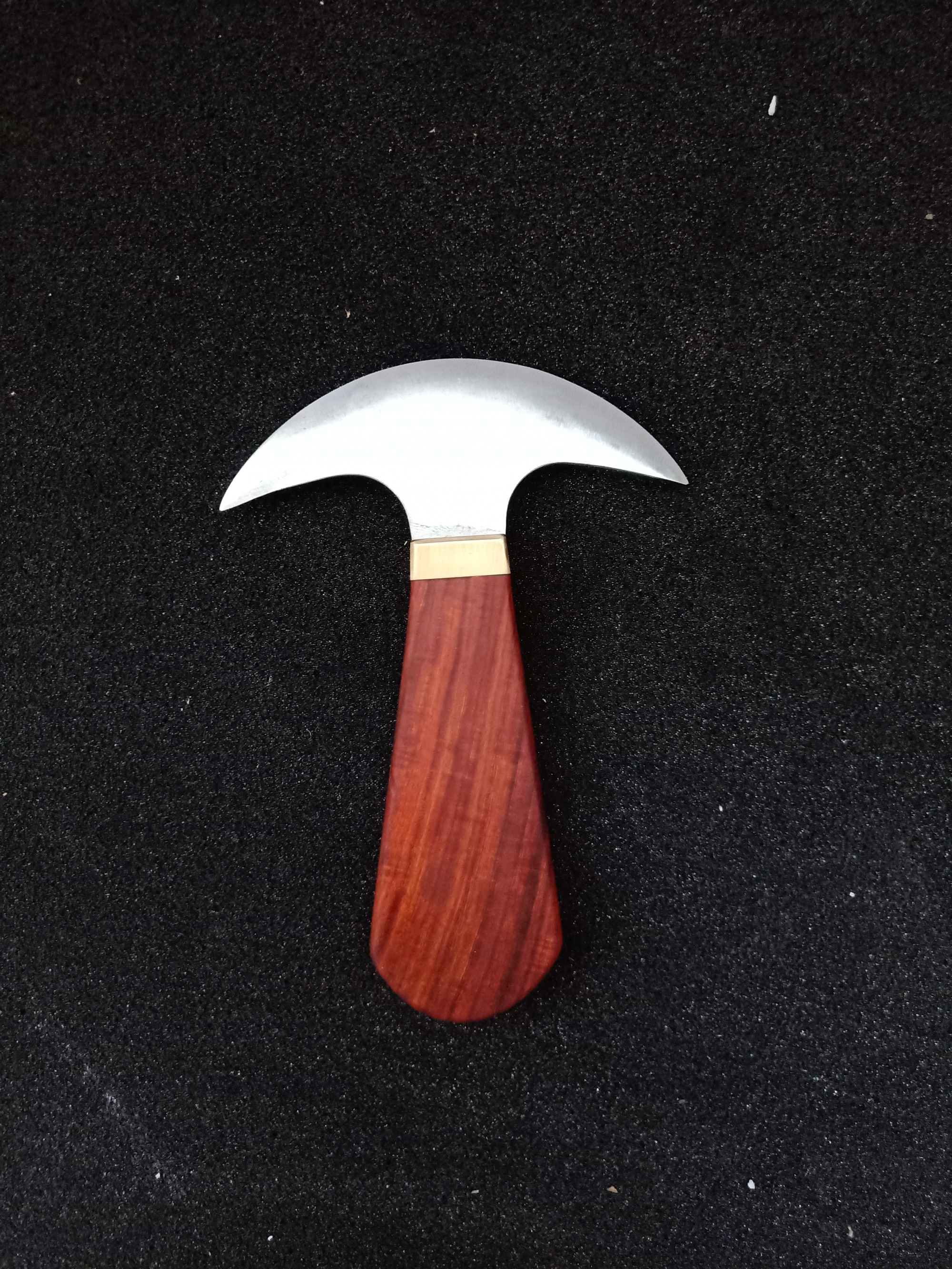 KL Rosewood Round Knife