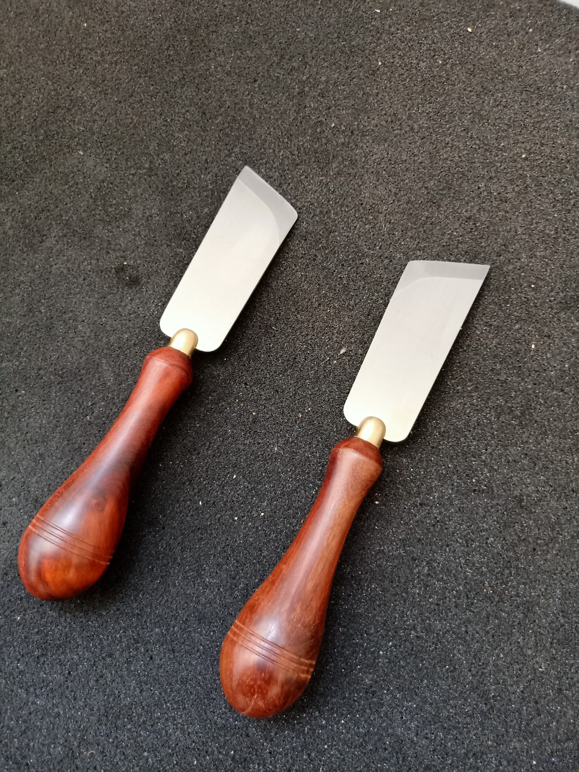 KL Single Rounded Corner Skiving Knife