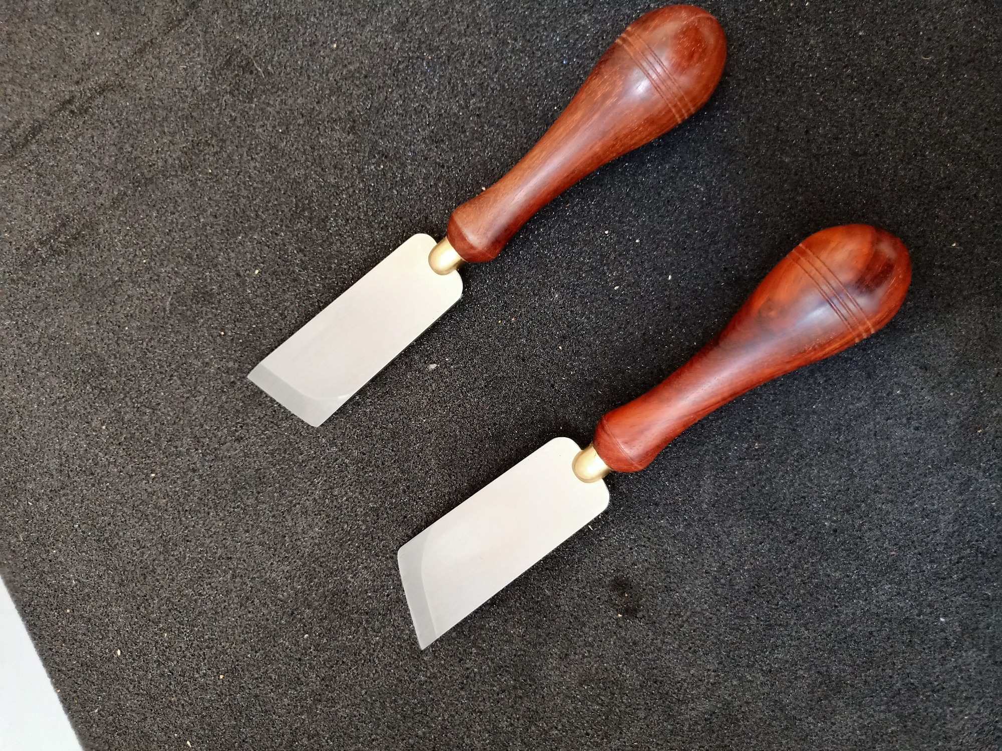KL Single Rounded Corner Skiving Knife