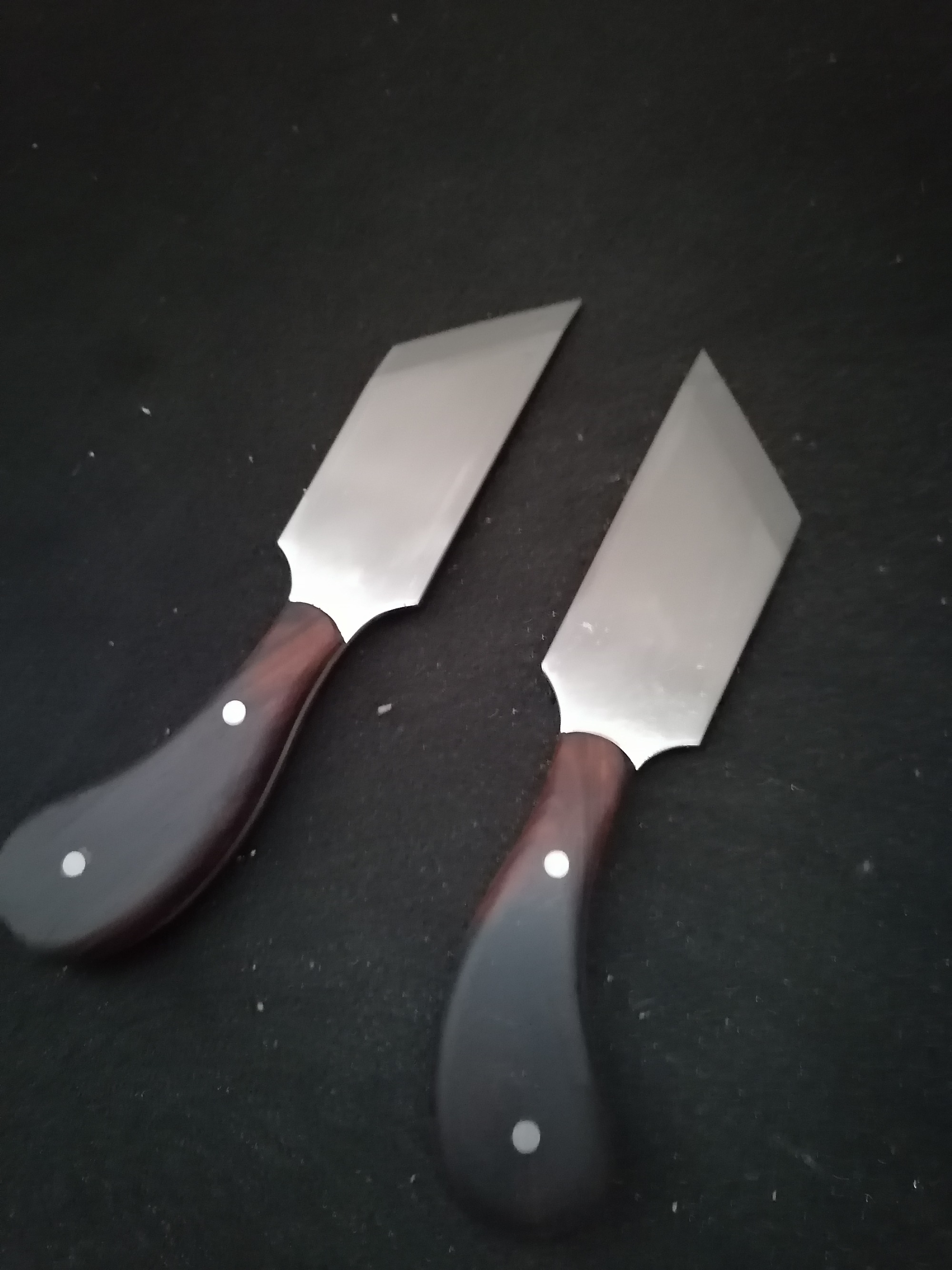 KL Full-Tang Rosewood Skiving Knife