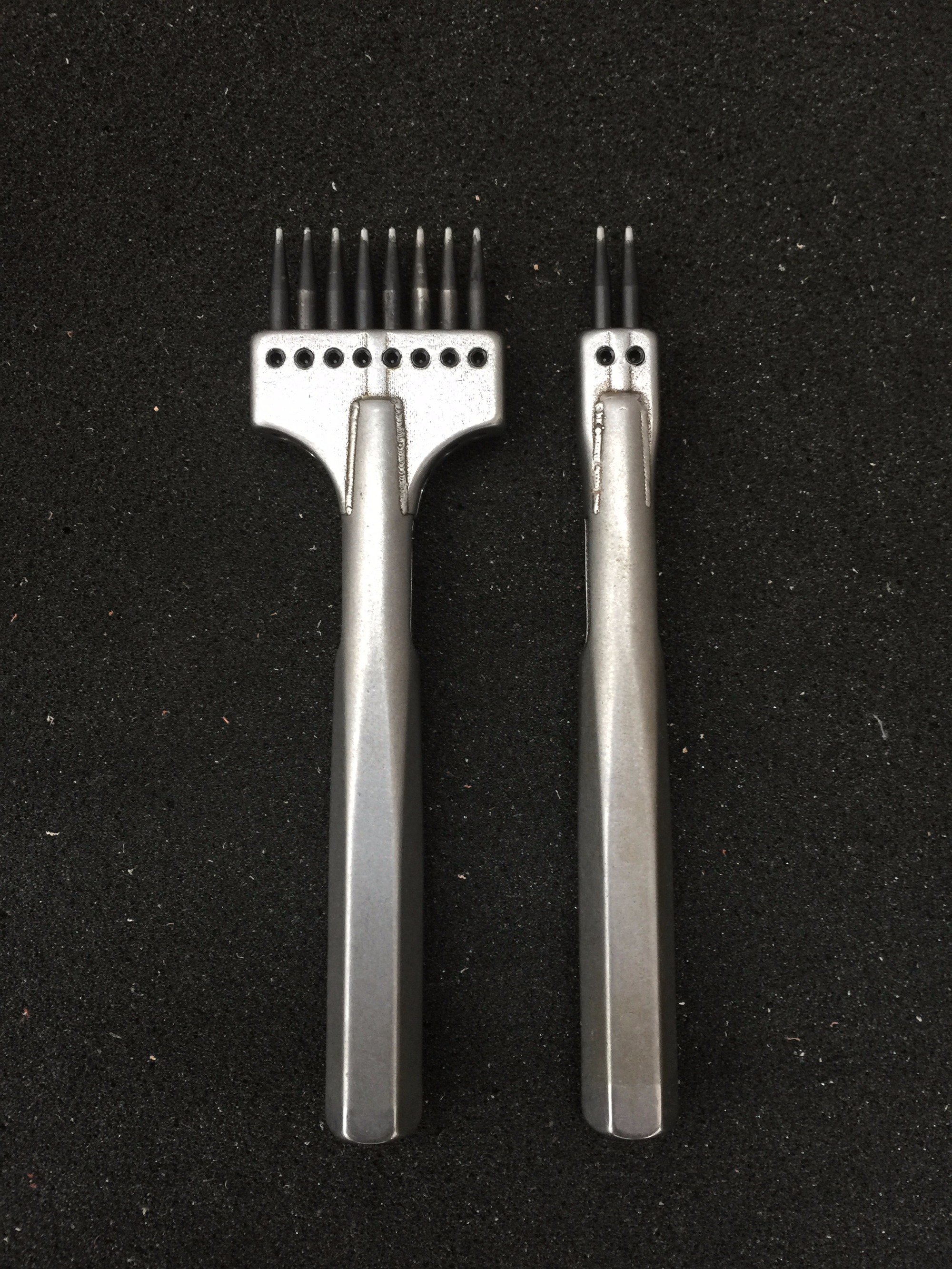 Stitching Chisel (Round Hole)