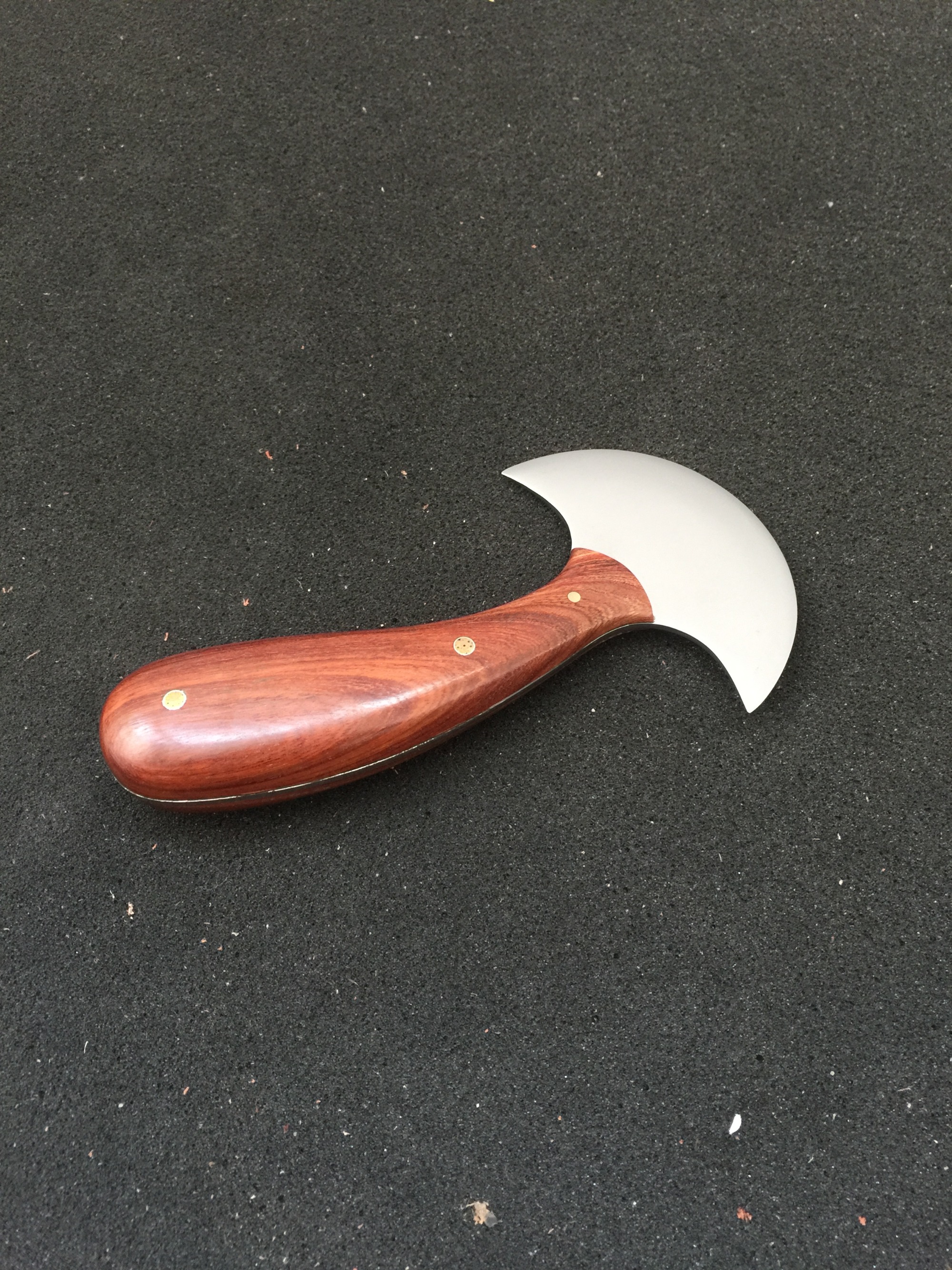 KL Round Knife (High Polish)