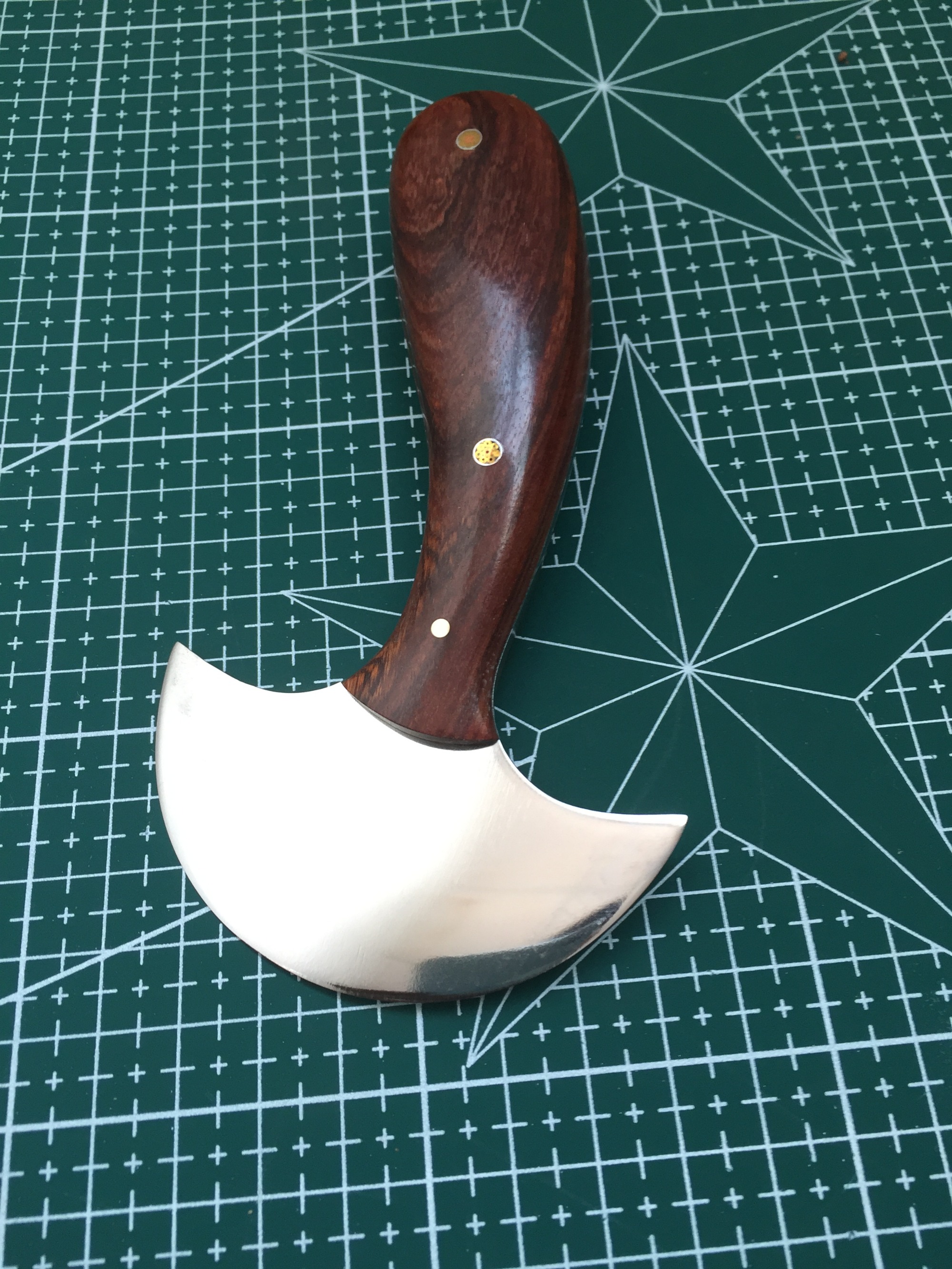 KL Round Knife (High Polish)