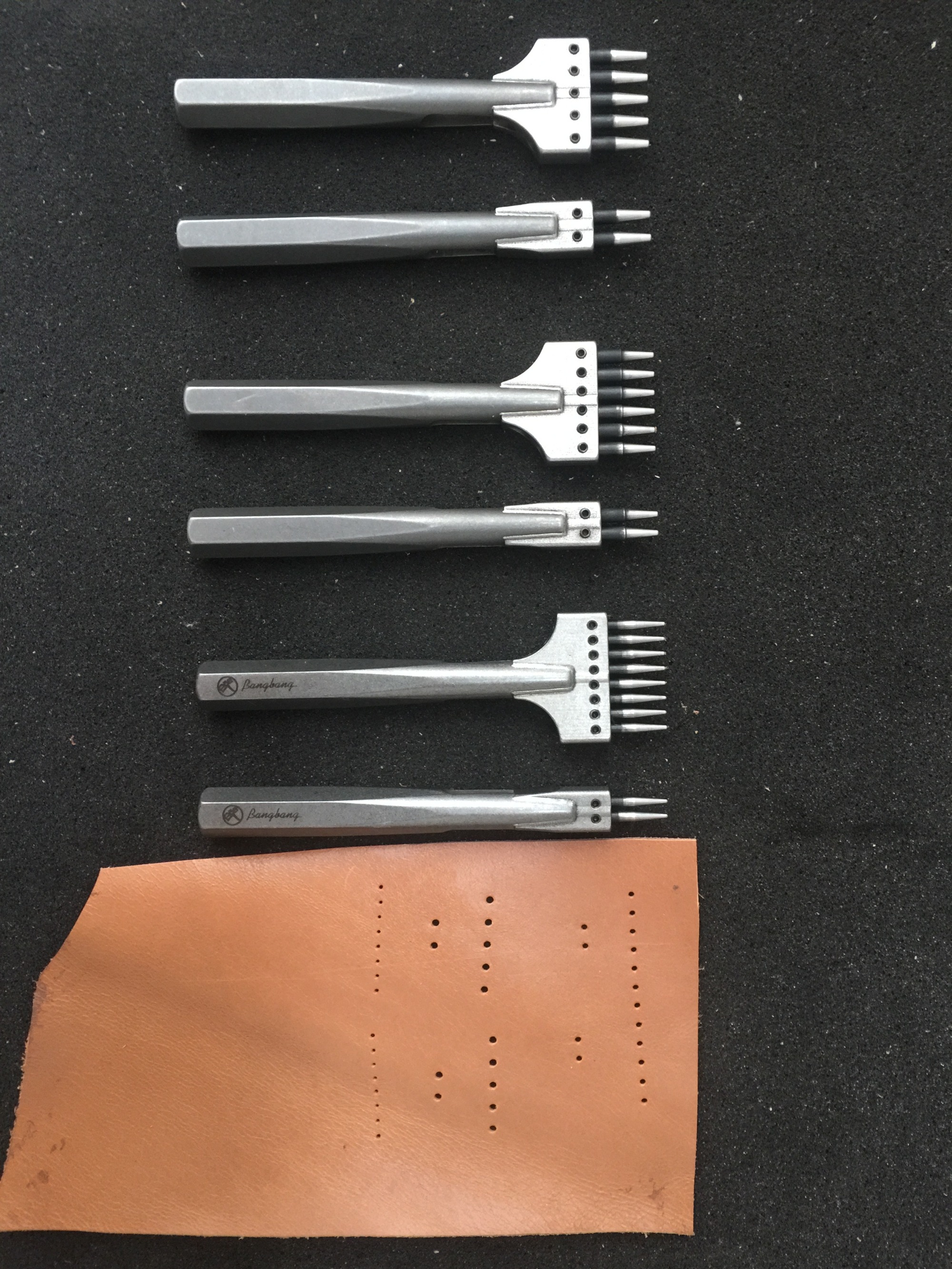 Stitching Chisel (Round Hole)