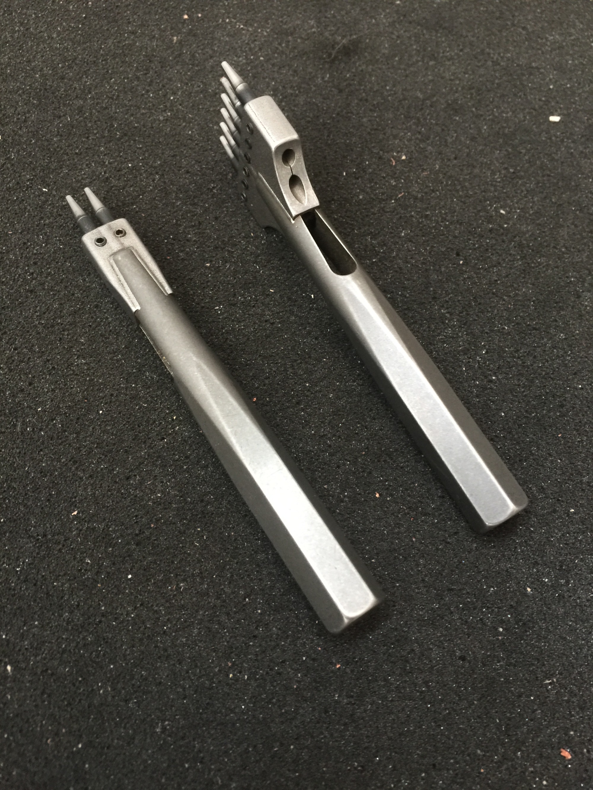 Stitching Chisel (Round Hole)