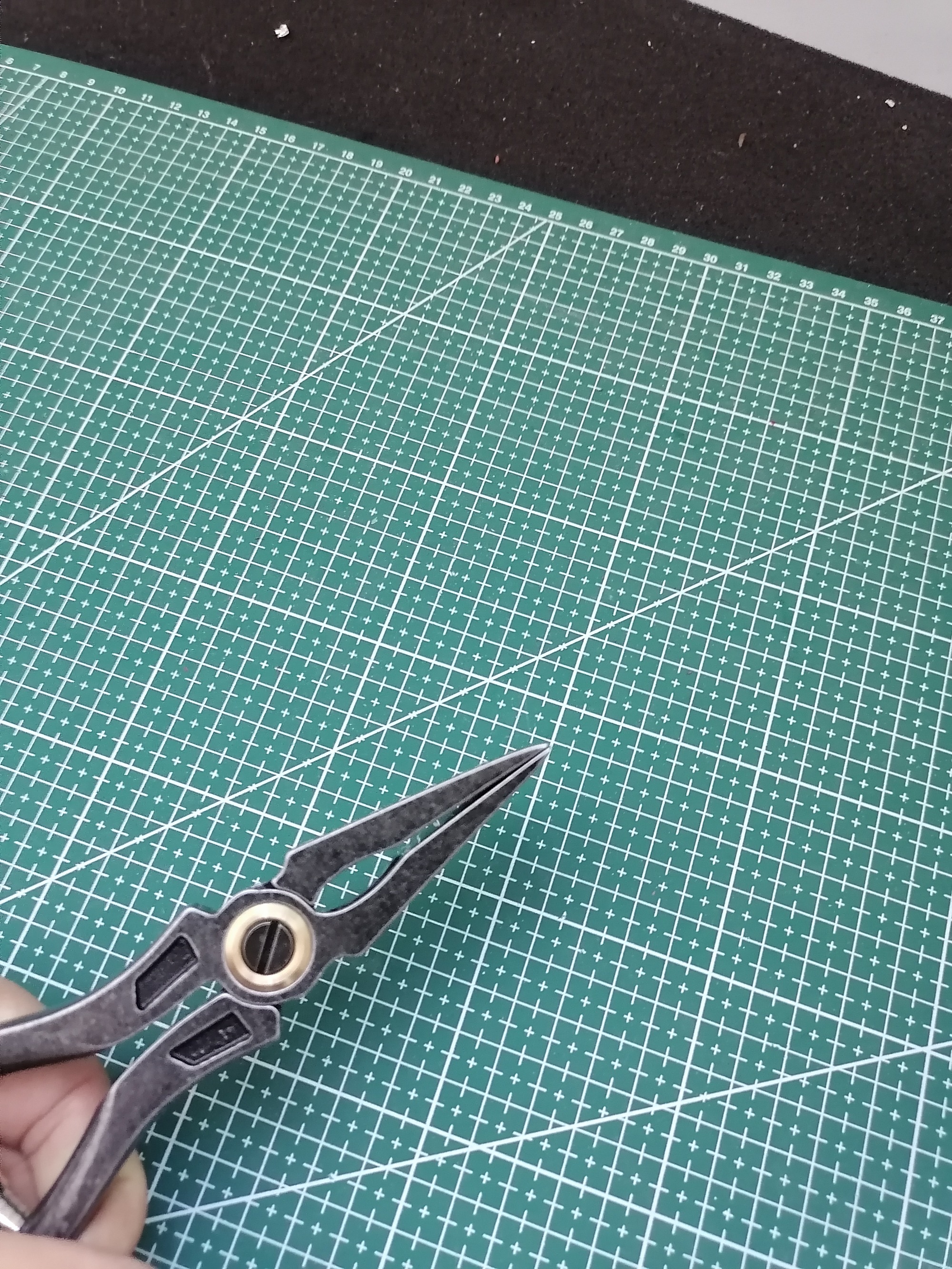 Thread Pliers / Leather Edge Clamps
