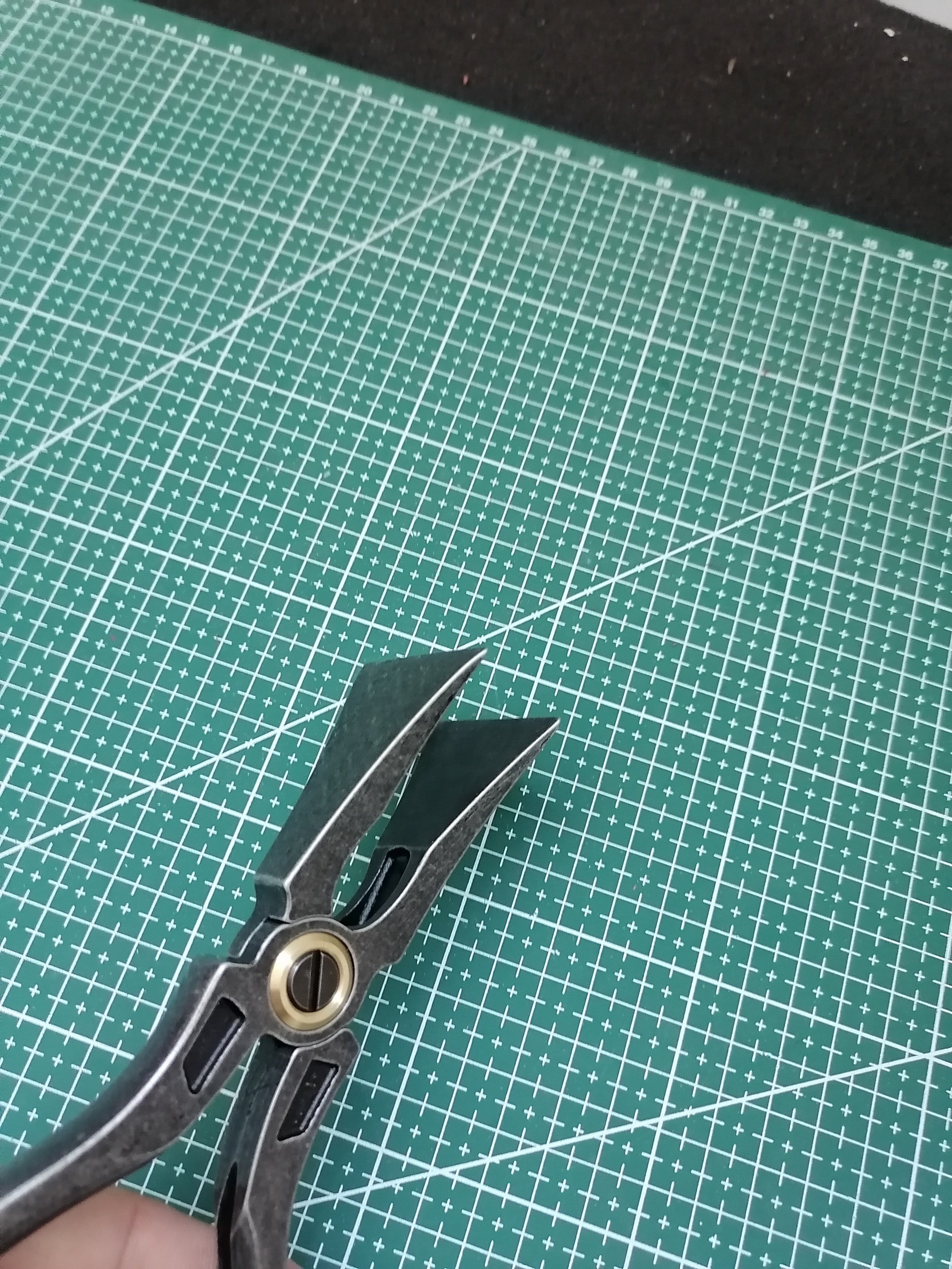 Thread Pliers / Leather Edge Clamps
