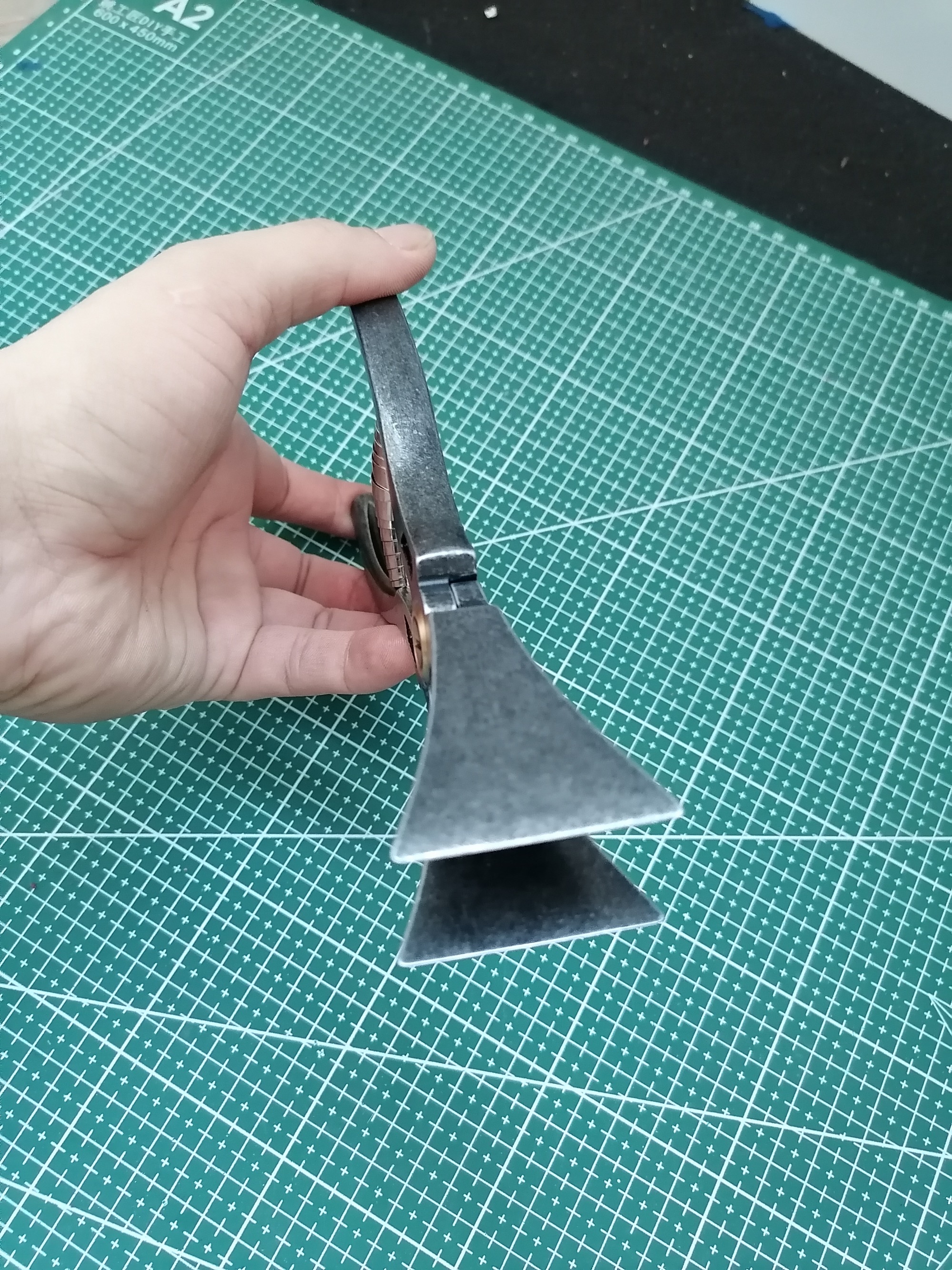 Thread Pliers / Leather Edge Clamps