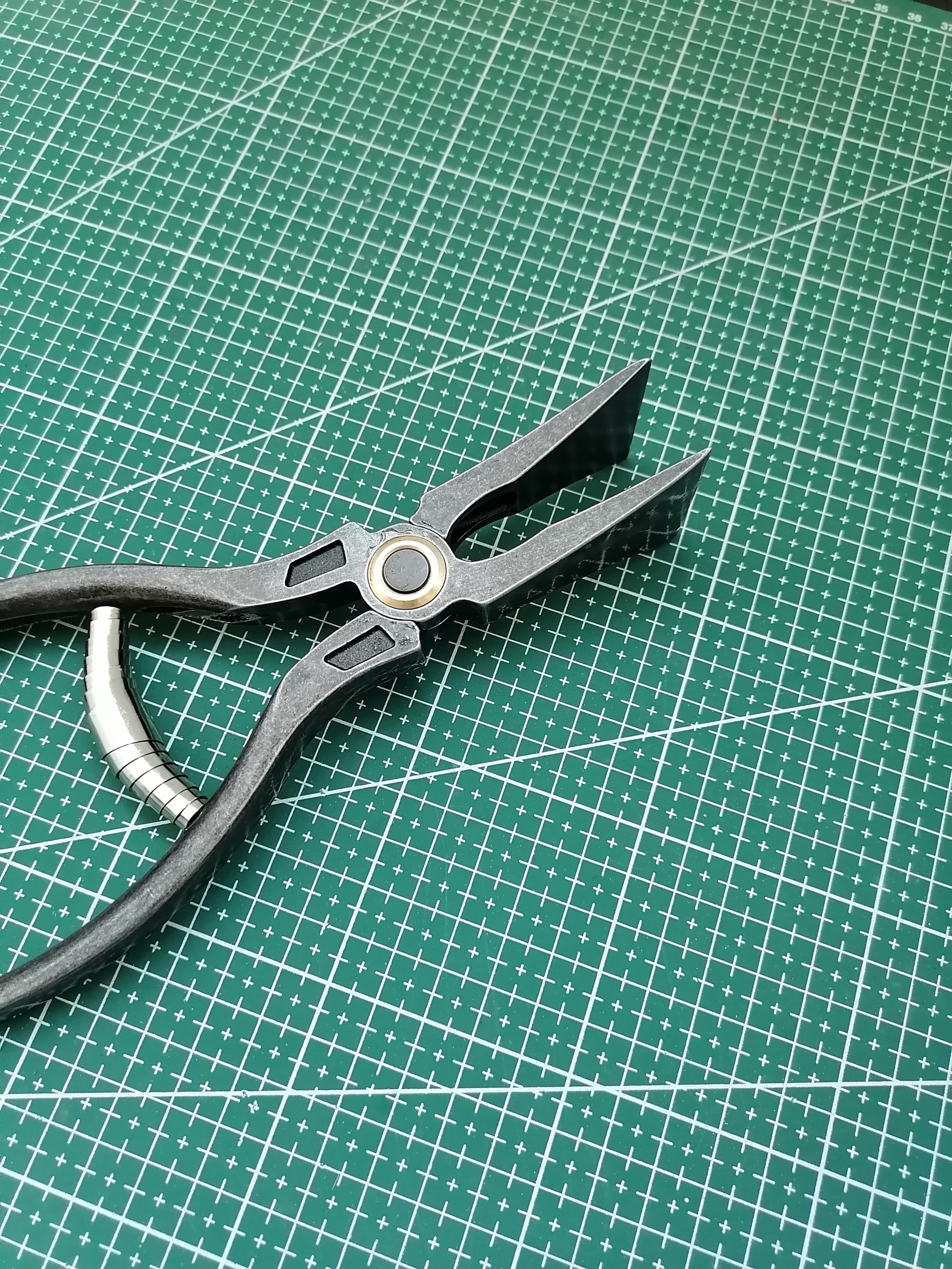 Thread Pliers / Leather Edge Clamps