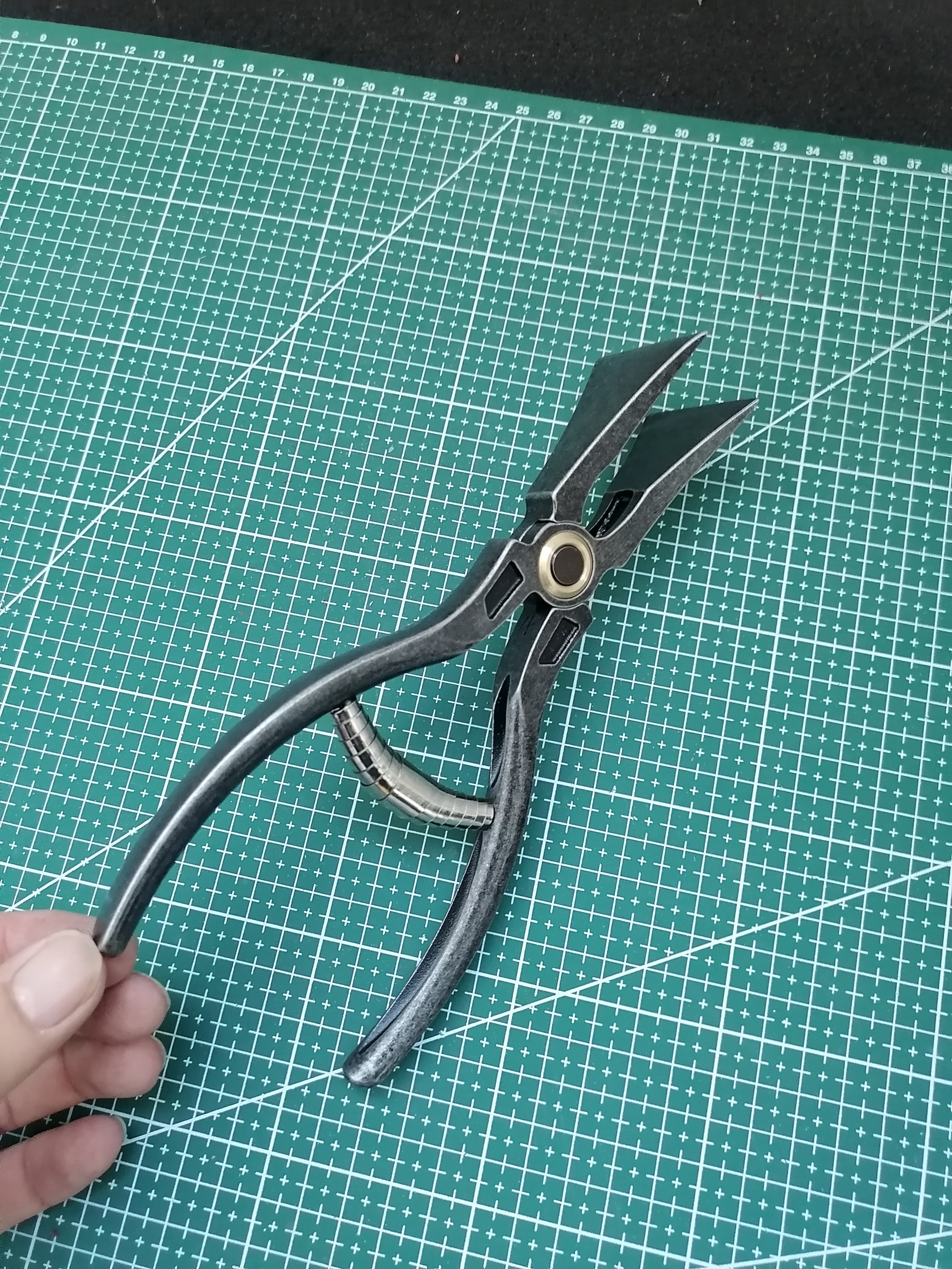 Thread Pliers / Leather Edge Clamps