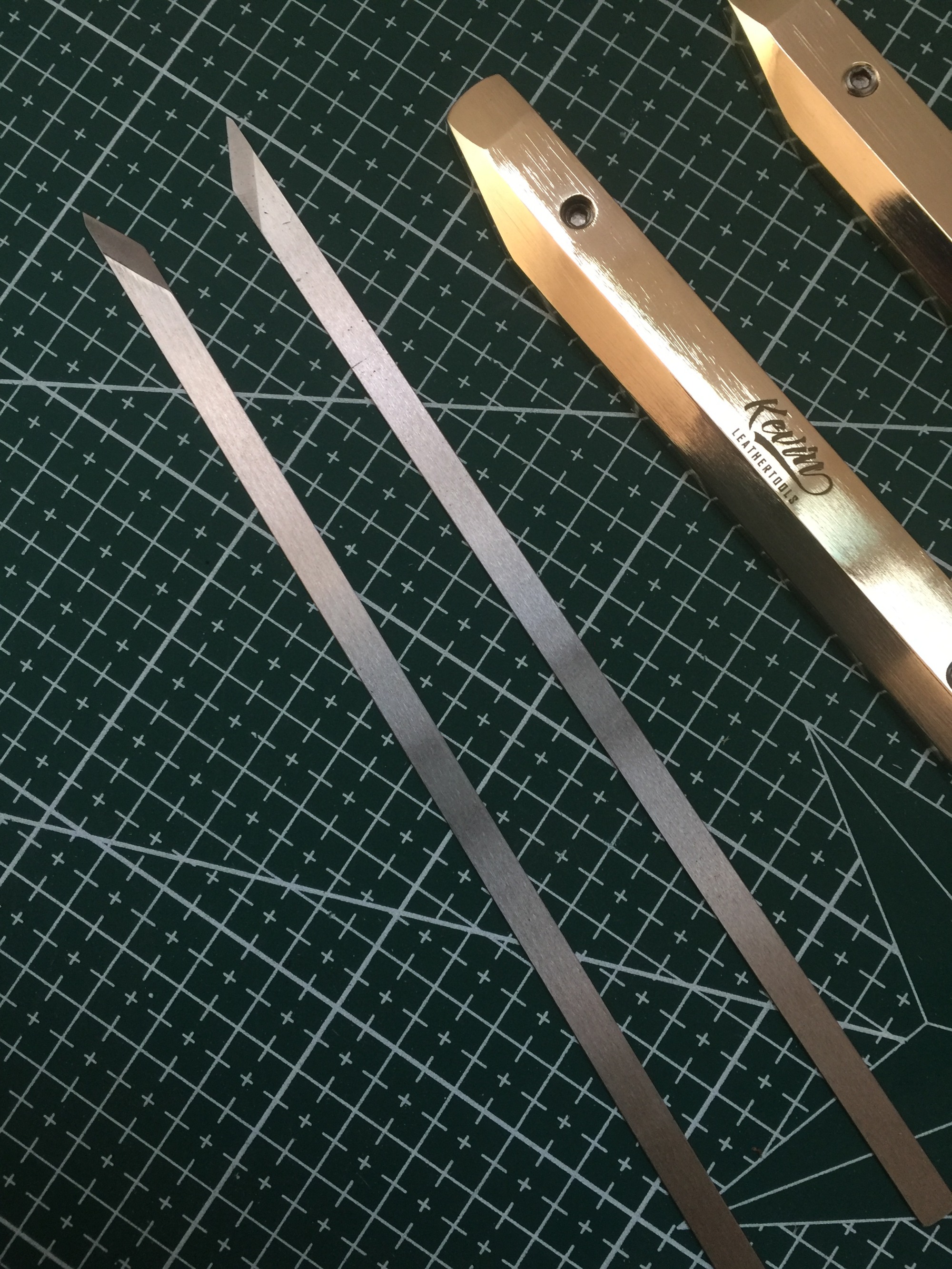 KL Brass Pattern Knife