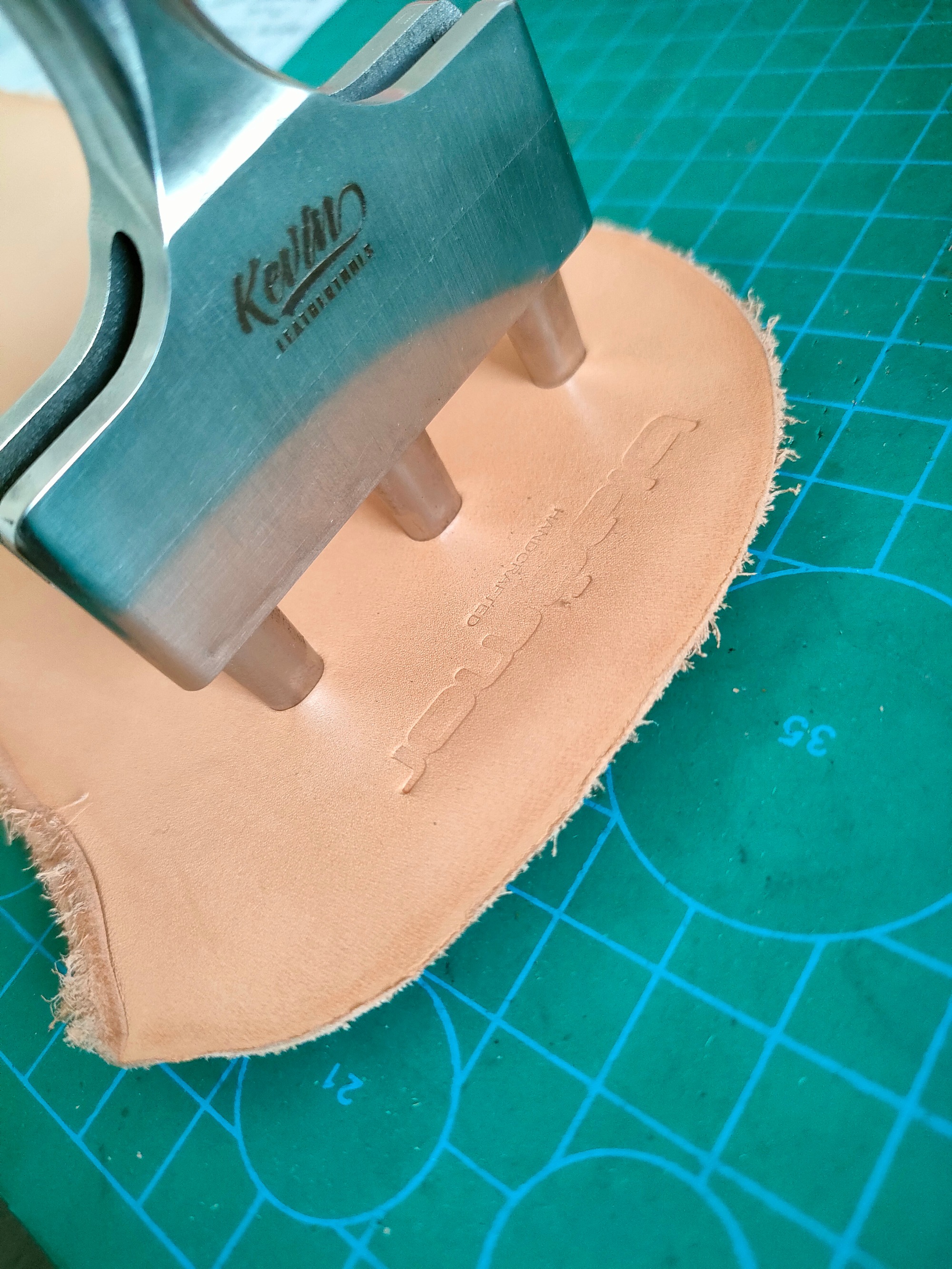 Belt Strap Hole Punch (5 x 7mm)