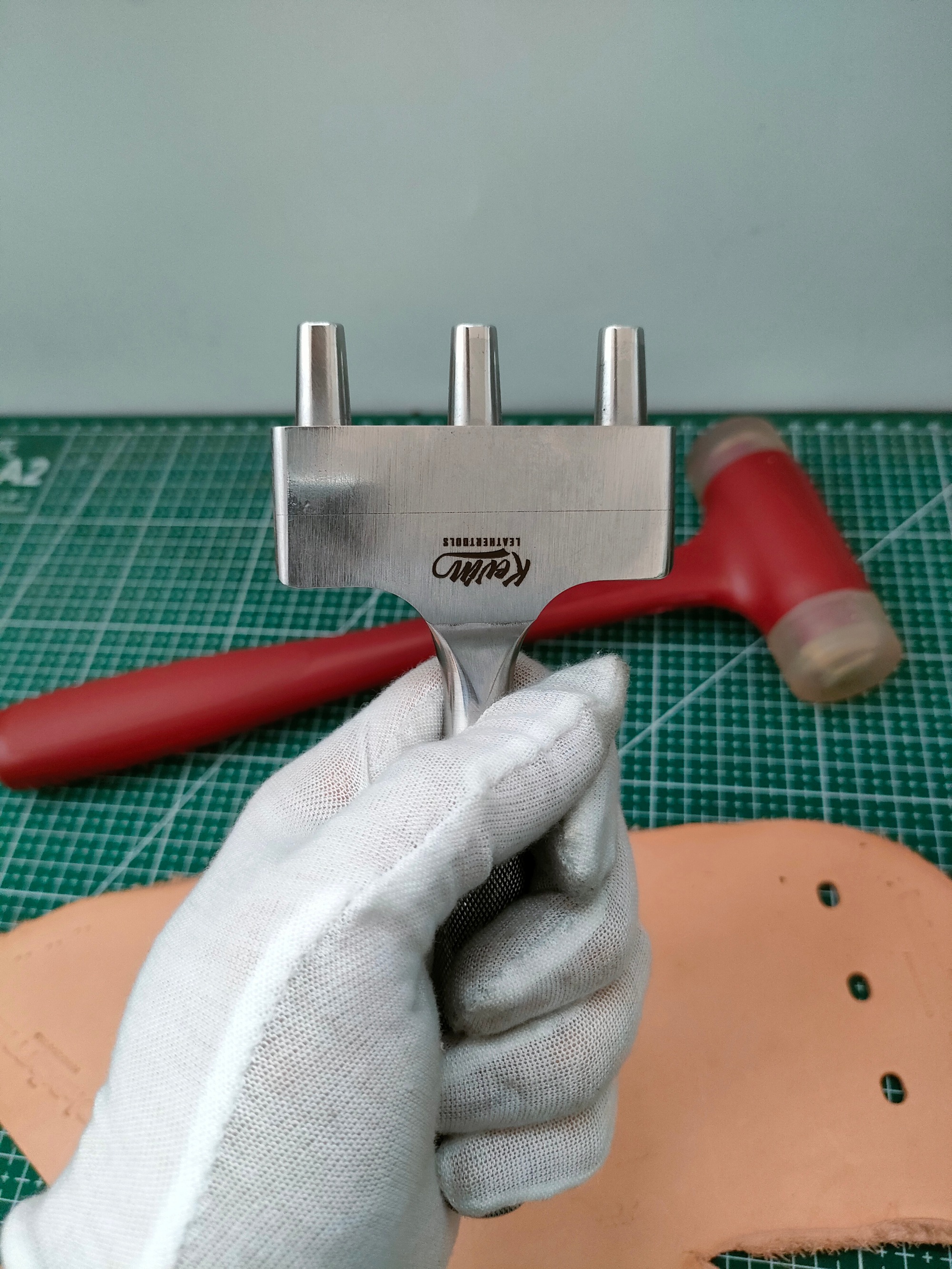 Belt Strap Hole Punch (5 x 7mm)