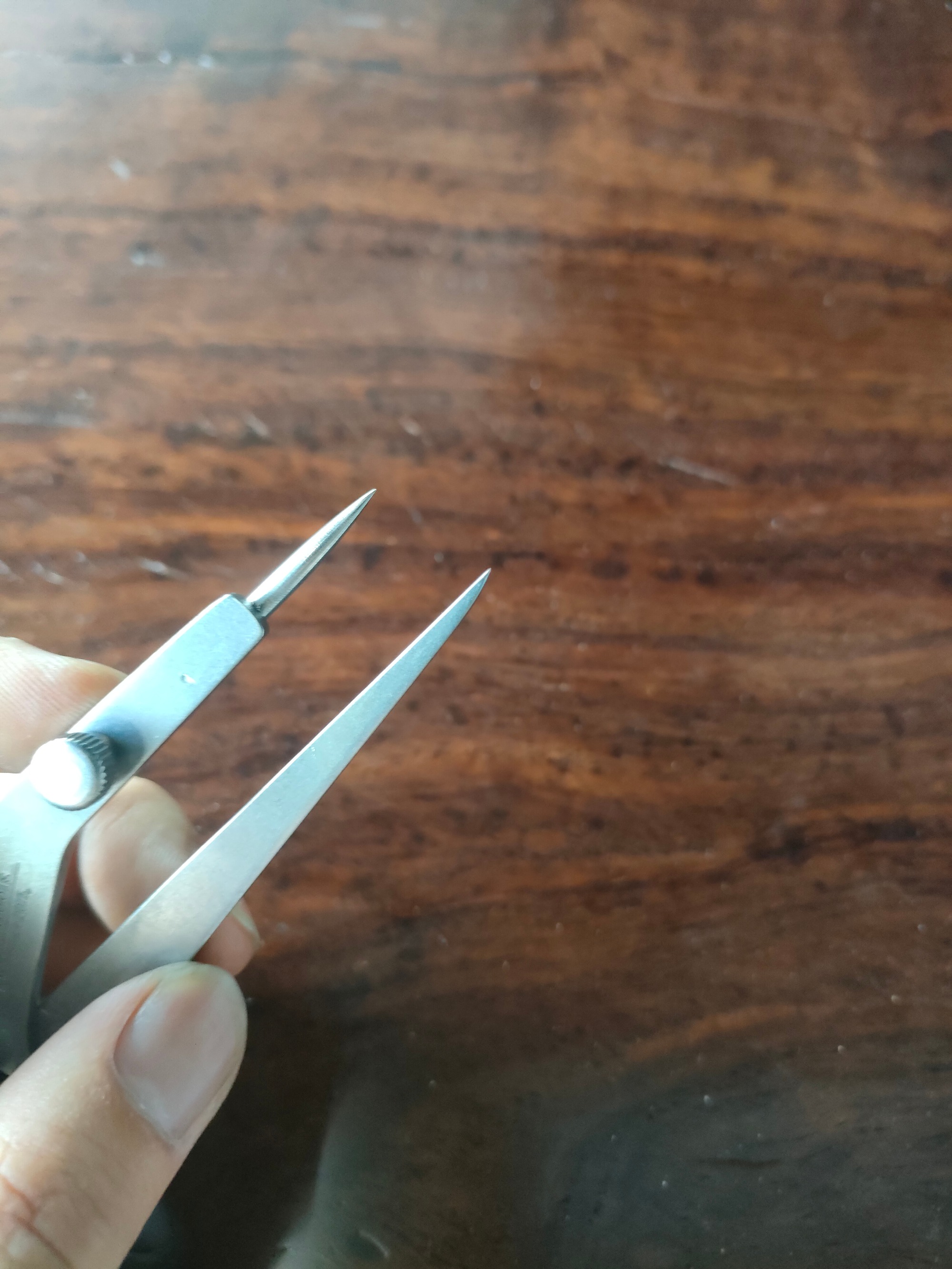 Mercury Pen Wing Divider
