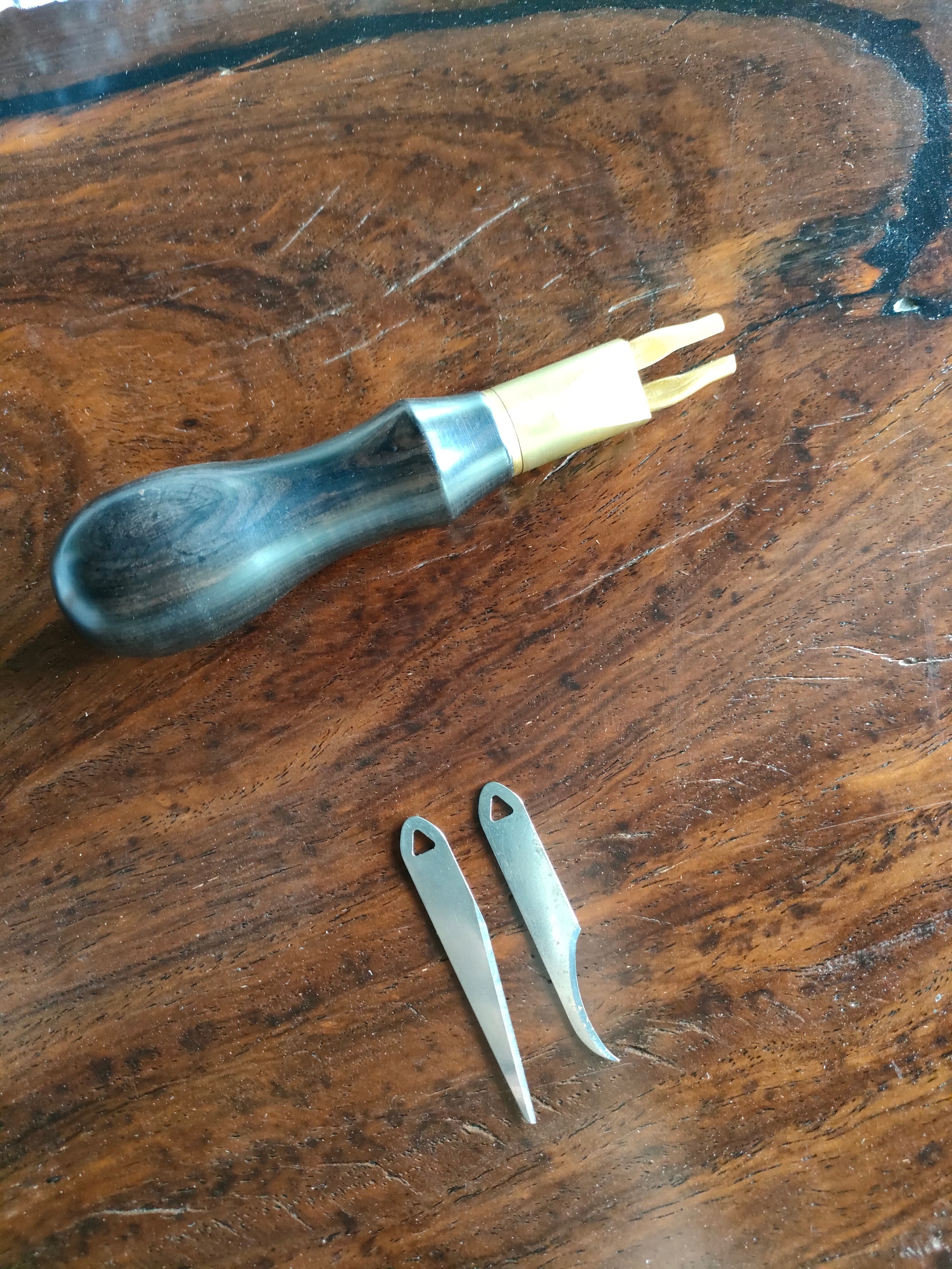 Interchangeable Blade Knife