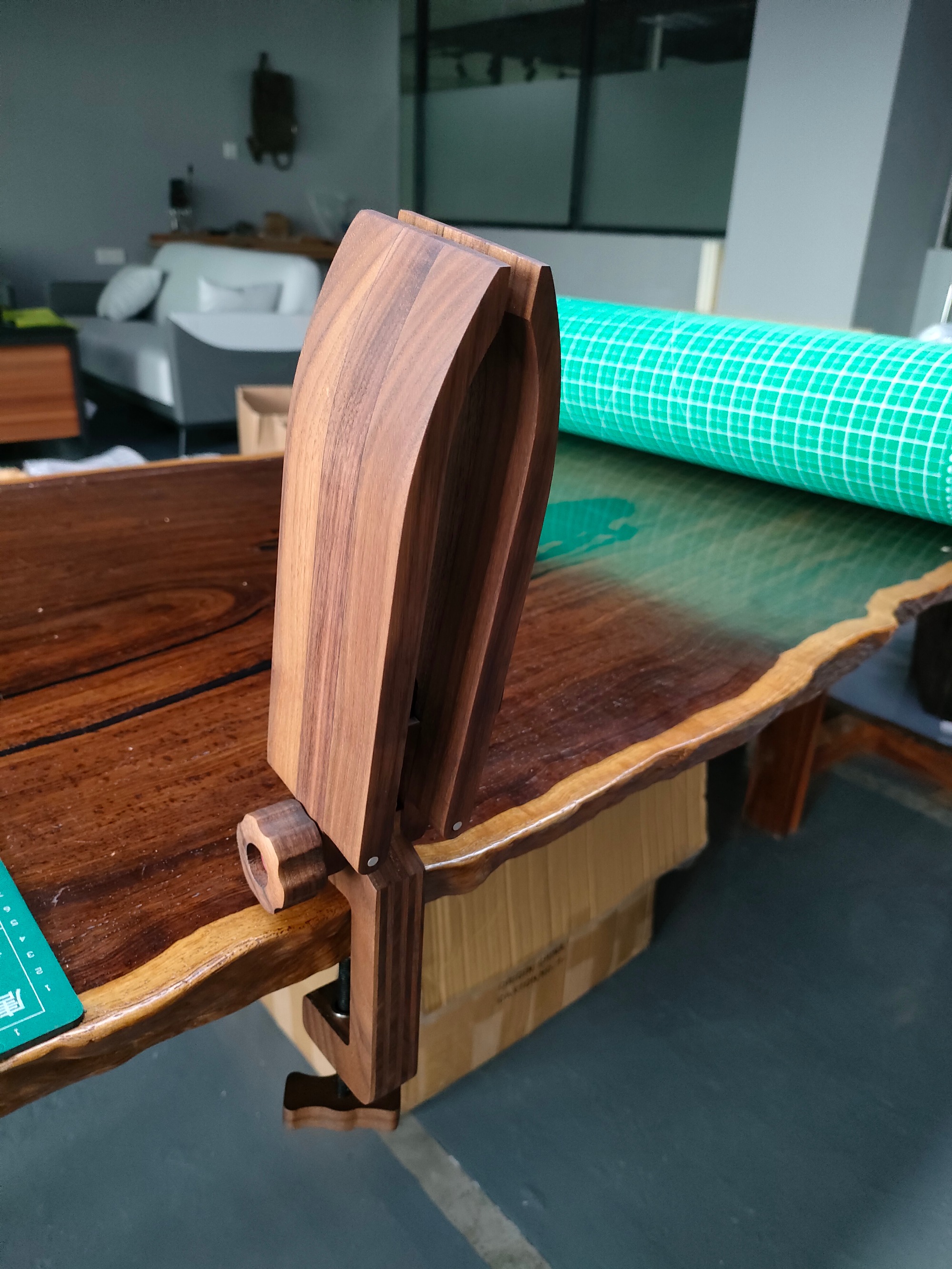 Black Walnut Stitching Pony