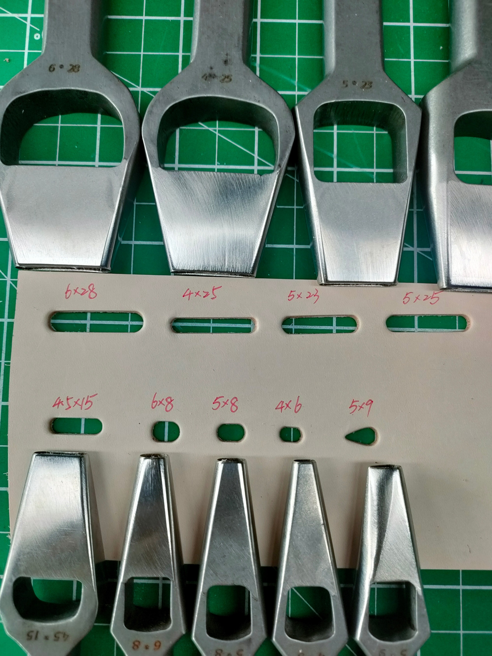 KL Custom Premium Belt and Strap Oblong Punch