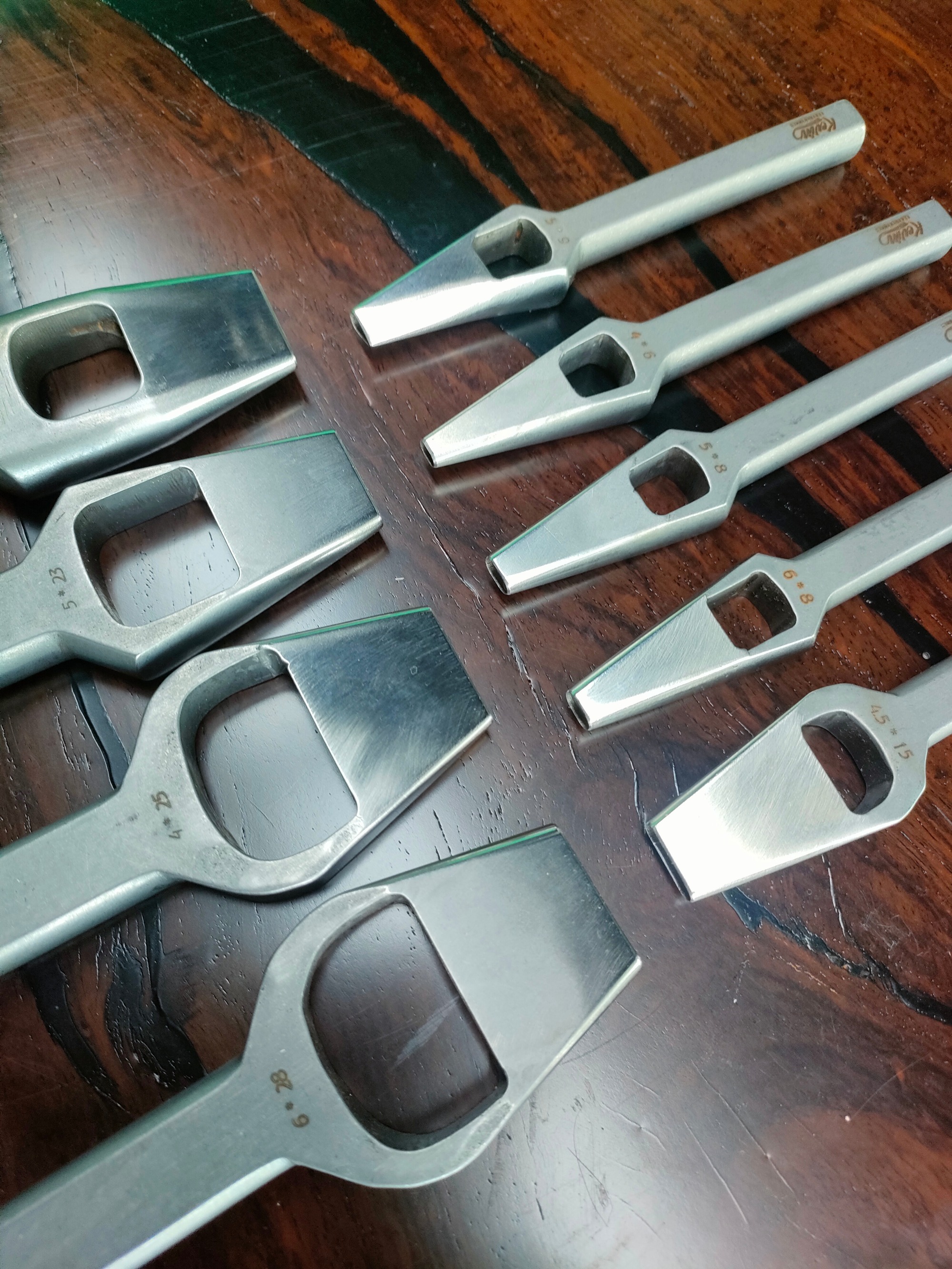 KL Custom Premium Belt and Strap Oblong Punch