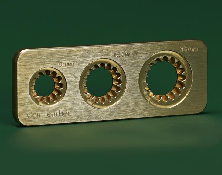Multi-Size Leather Snap Covering Jig