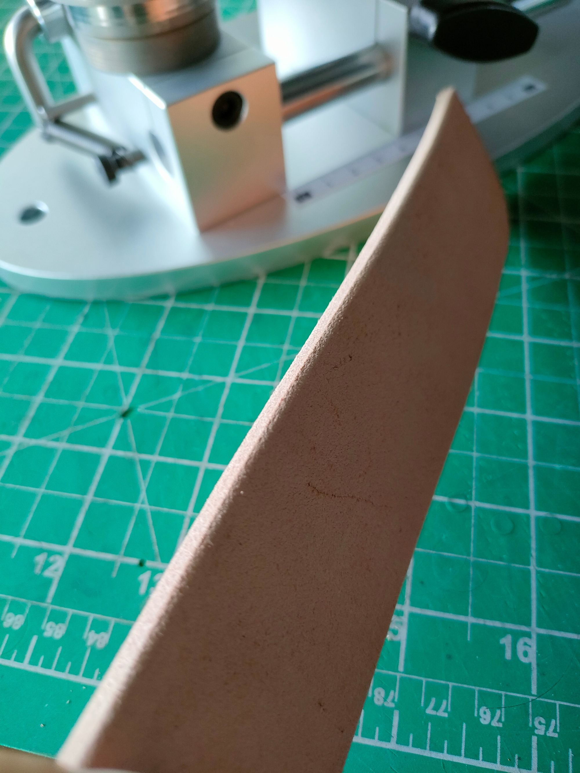 (Pre-Order) Leather Edge Strap Beveler Machine