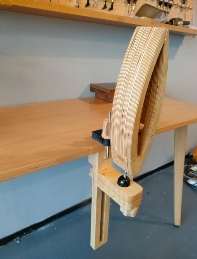 Universal Liftable Stitching Clamp